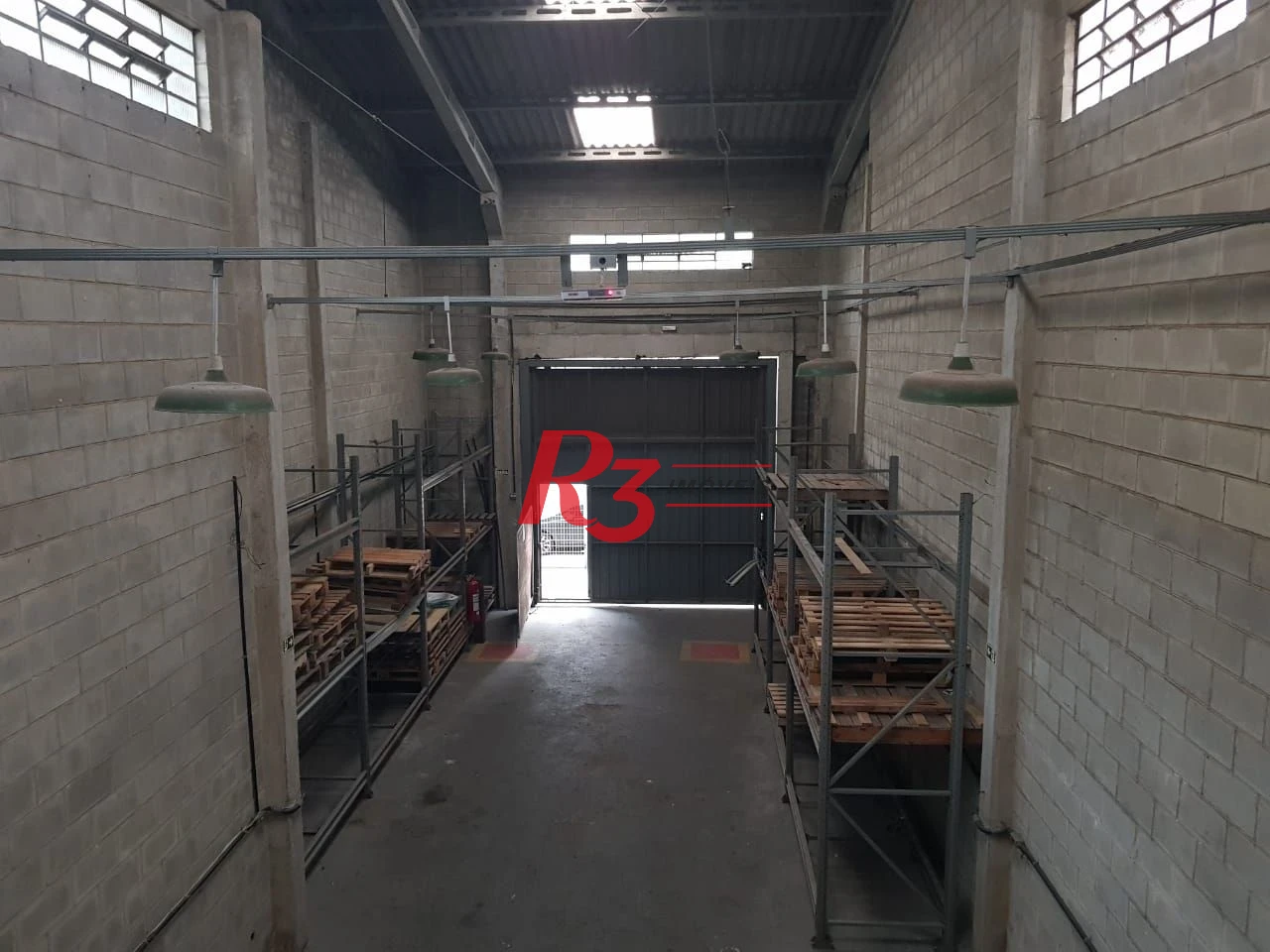Galpão, 240 m² - venda por R$ 1.350.000,00 ou aluguel por R$ 8.933,70/mês - Paquetá - Santos/SP