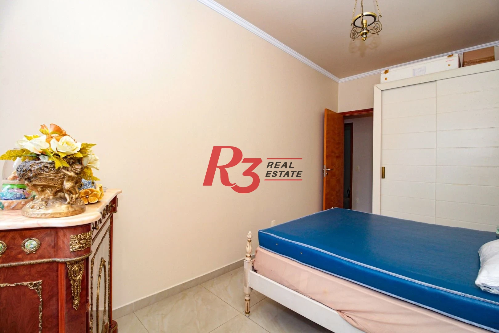 Apartamento com 2 dormitórios à venda, 115 m² por R$ 1.380.000,00 - Embaré - Santos/SP