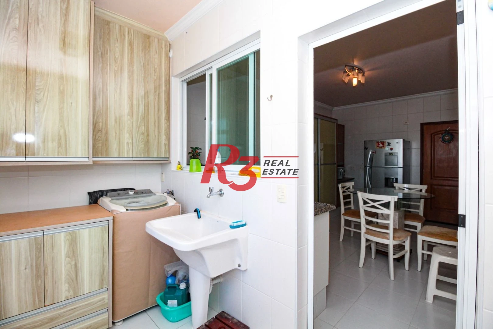 Apartamento com 2 dormitórios à venda, 115 m² por R$ 1.380.000,00 - Embaré - Santos/SP