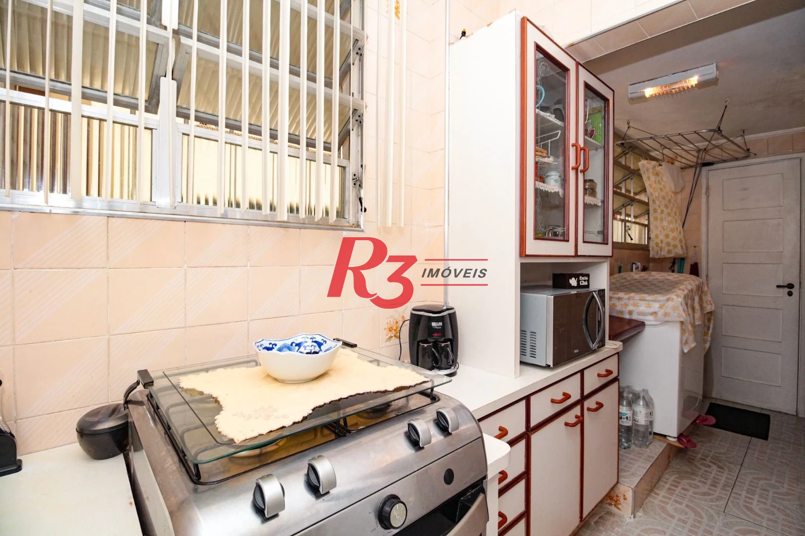 Apartamento com 3 dormitórios à venda, 100 m² por R$ 725.000 - Pompéia - Santos/SP