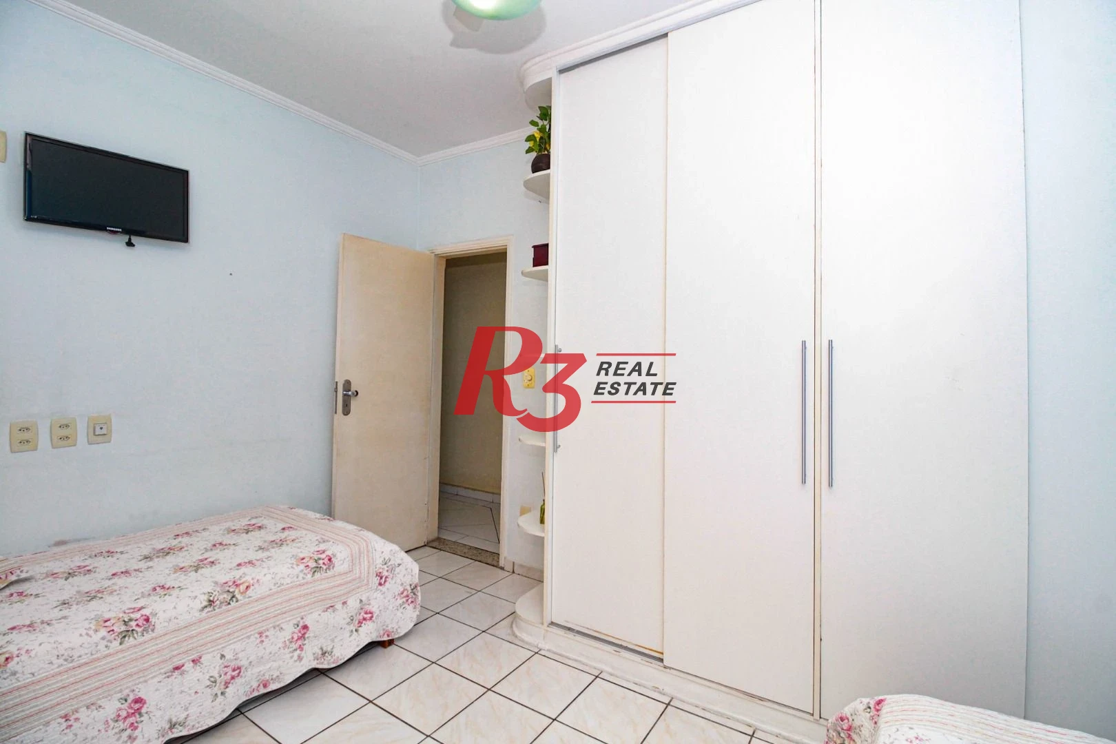 Apartamento com 3 dormitórios à venda, 151 m² por R$ 930.000,00 - Gonzaga - Santos/SP