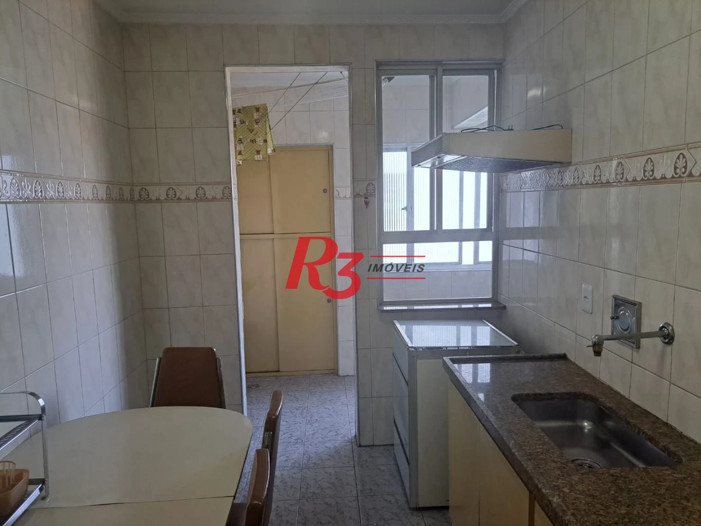 Apartamento com 2 dormitórios à venda, 85 m² por R$ 380.000,00 - Centro - São Vicente/SP