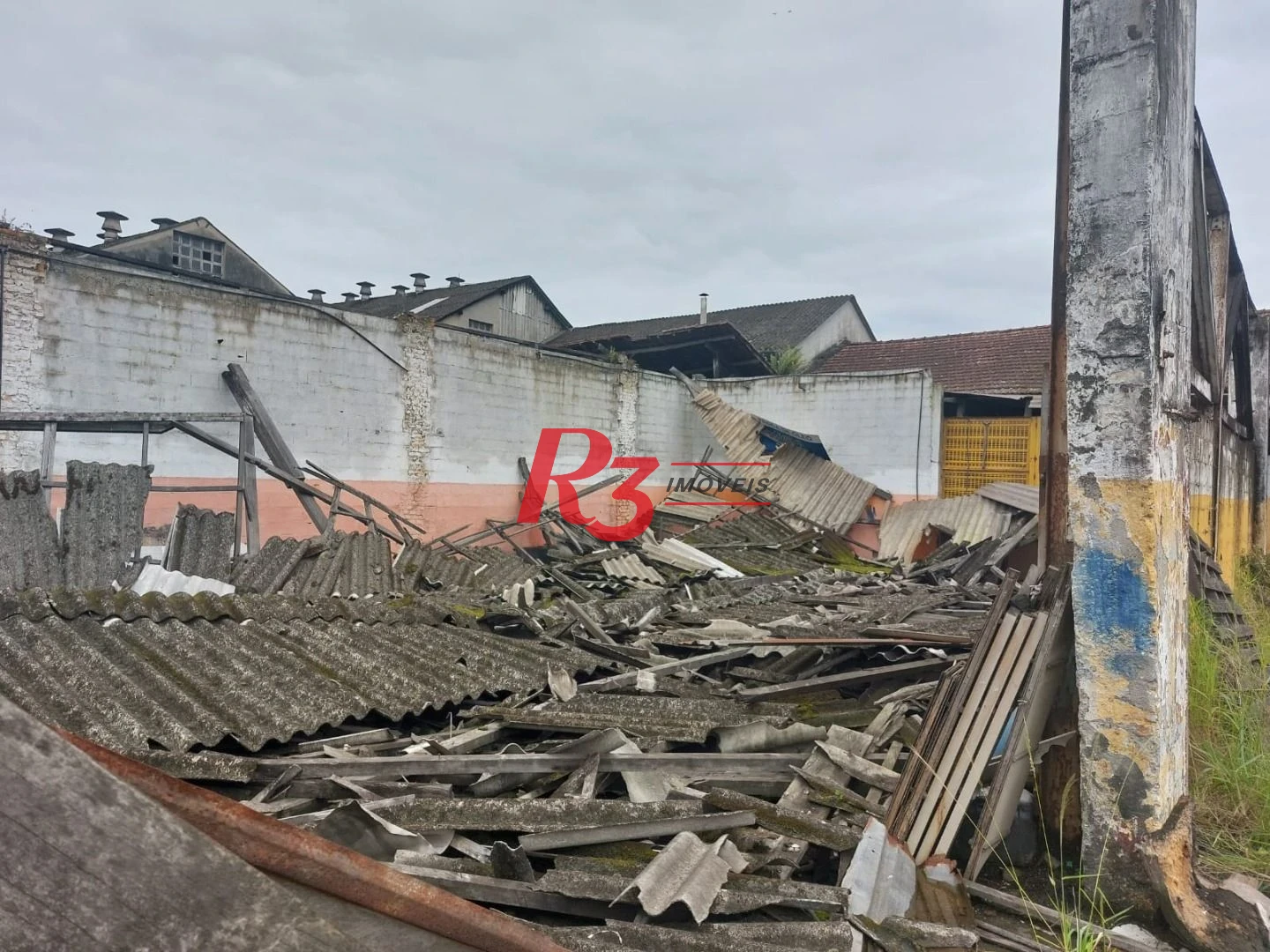 Terreno à venda, 10712 m² por R$ 60.000.000,00 - Macuco - Santos/SP