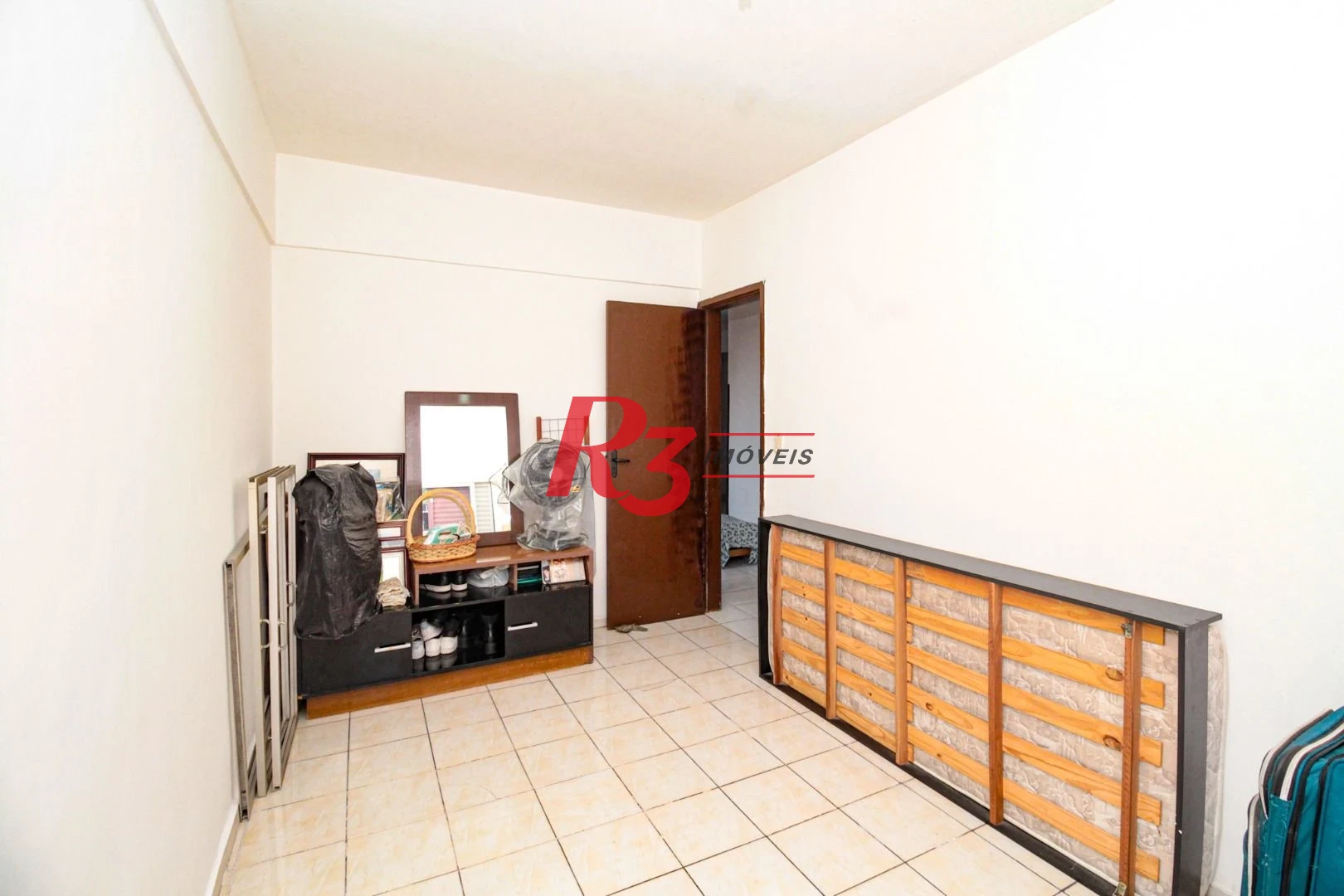 Apartamento com 2 dormitórios à venda, 43 m² por R$ 250.000,00 - Saboó - Santos/SP