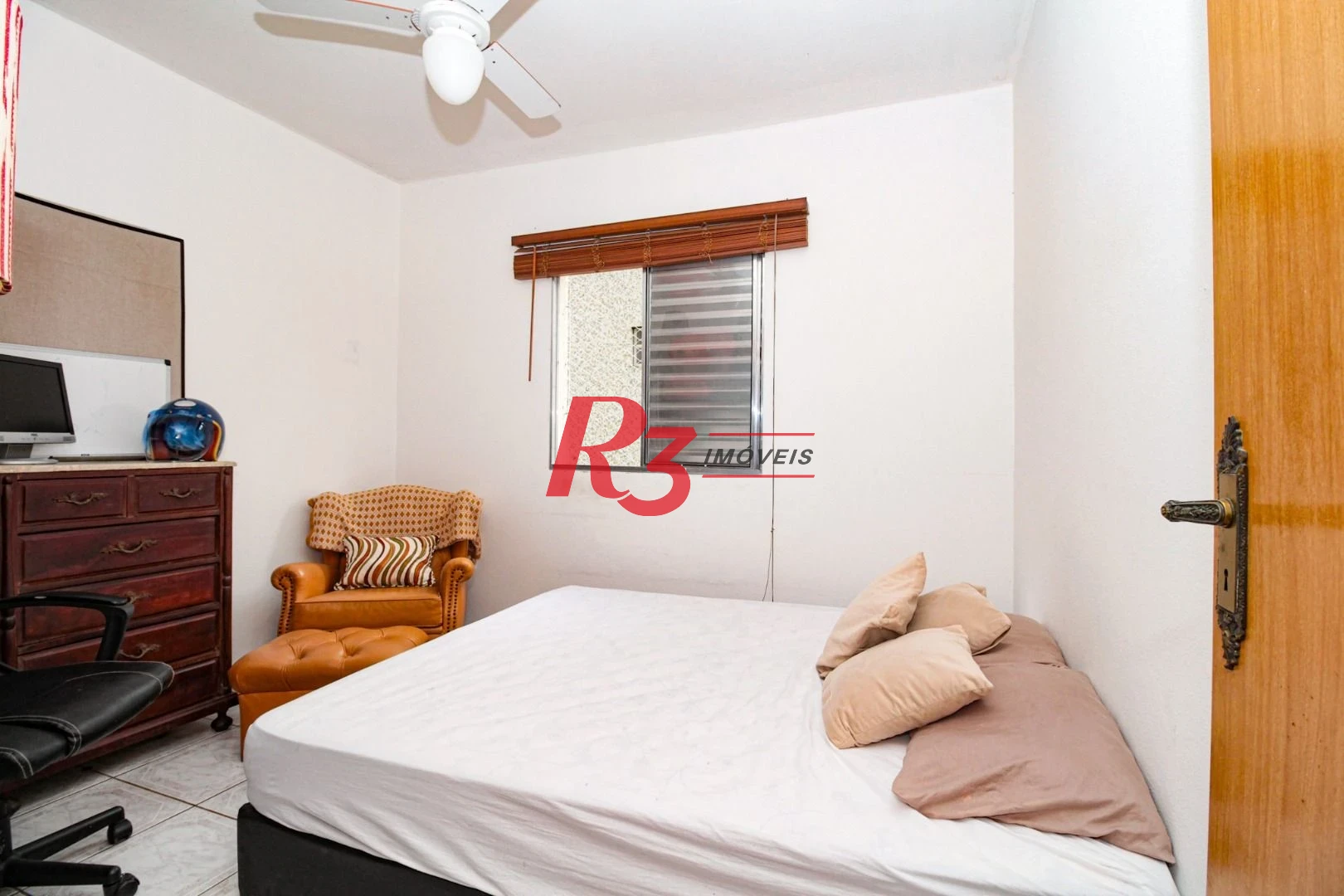 Apartamento com 2 dormitórios à venda, 82 m² por R$ 340.000,00 - José Menino - Santos/SP