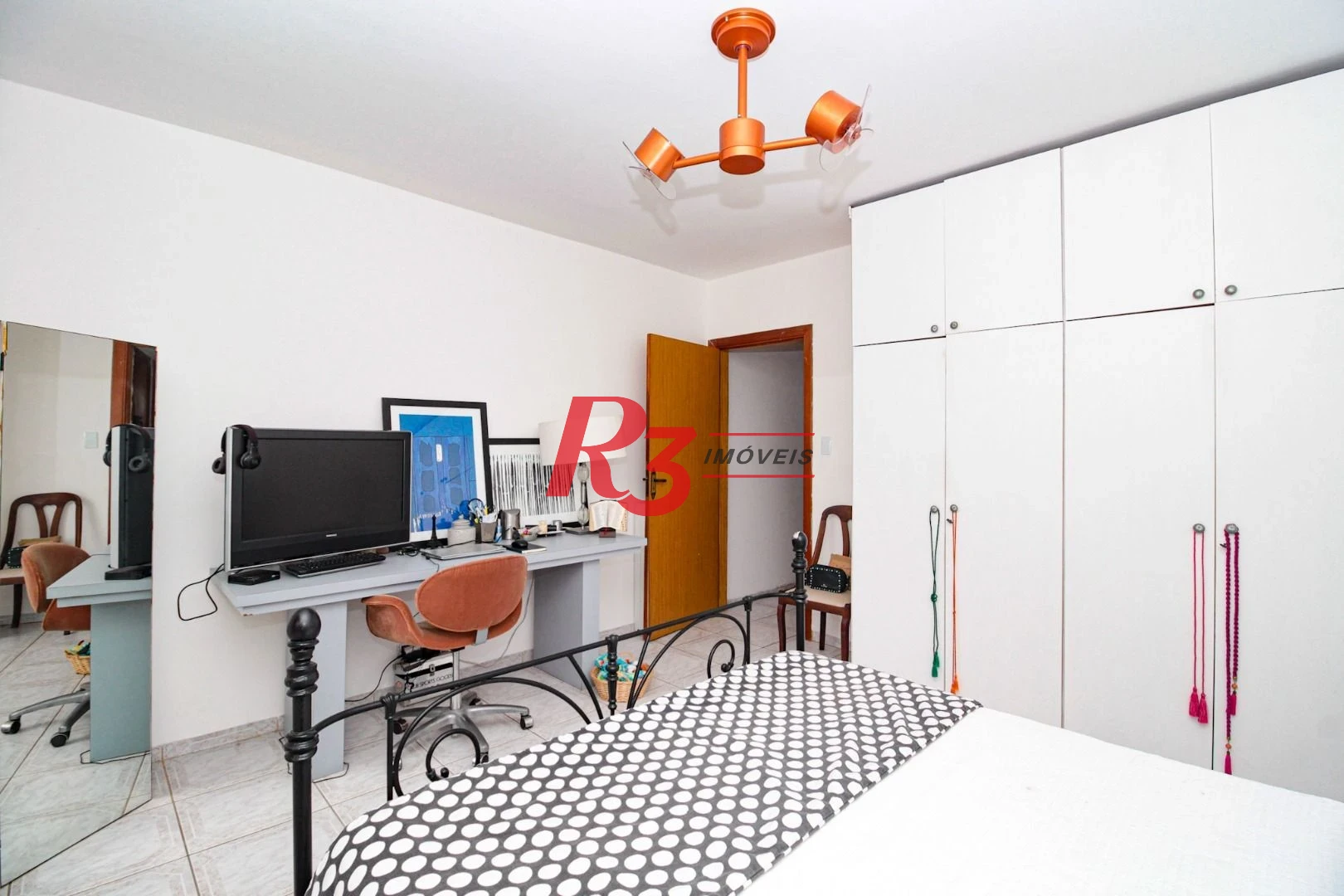 Apartamento com 2 dormitórios à venda, 82 m² por R$ 340.000,00 - José Menino - Santos/SP