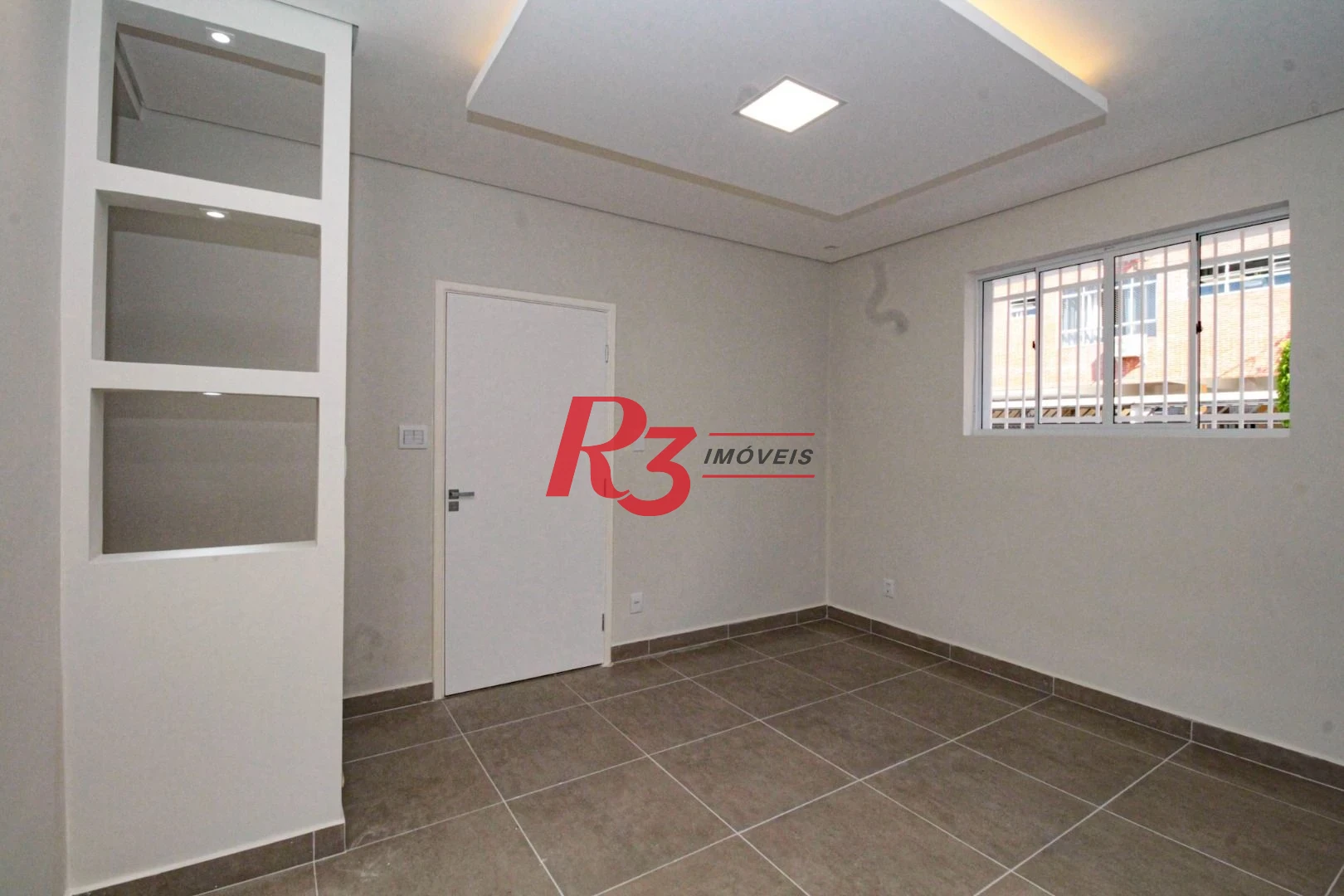 Sobrado com 2 dormitórios à venda, 140 m² por R$ 699.500,00 - Marapé - Santos/SP