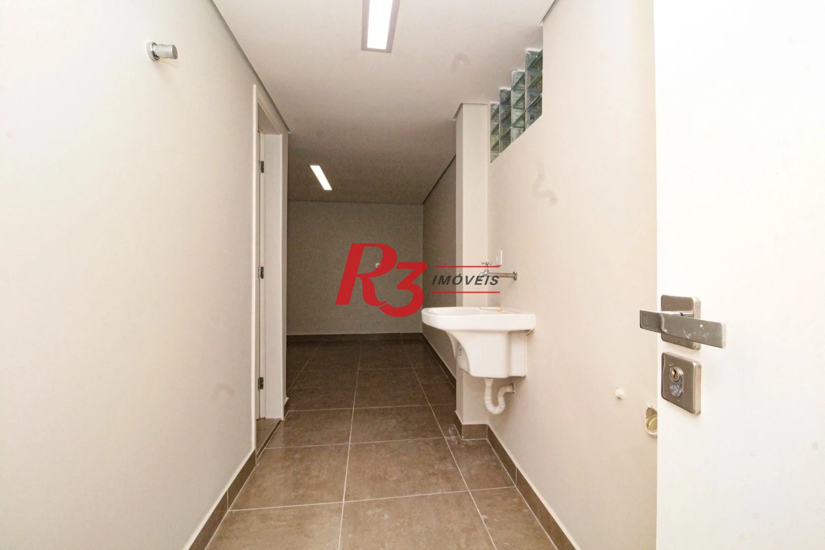 Sobrado com 2 dormitórios à venda, 140 m² por R$ 699.500,00 - Marapé - Santos/SP