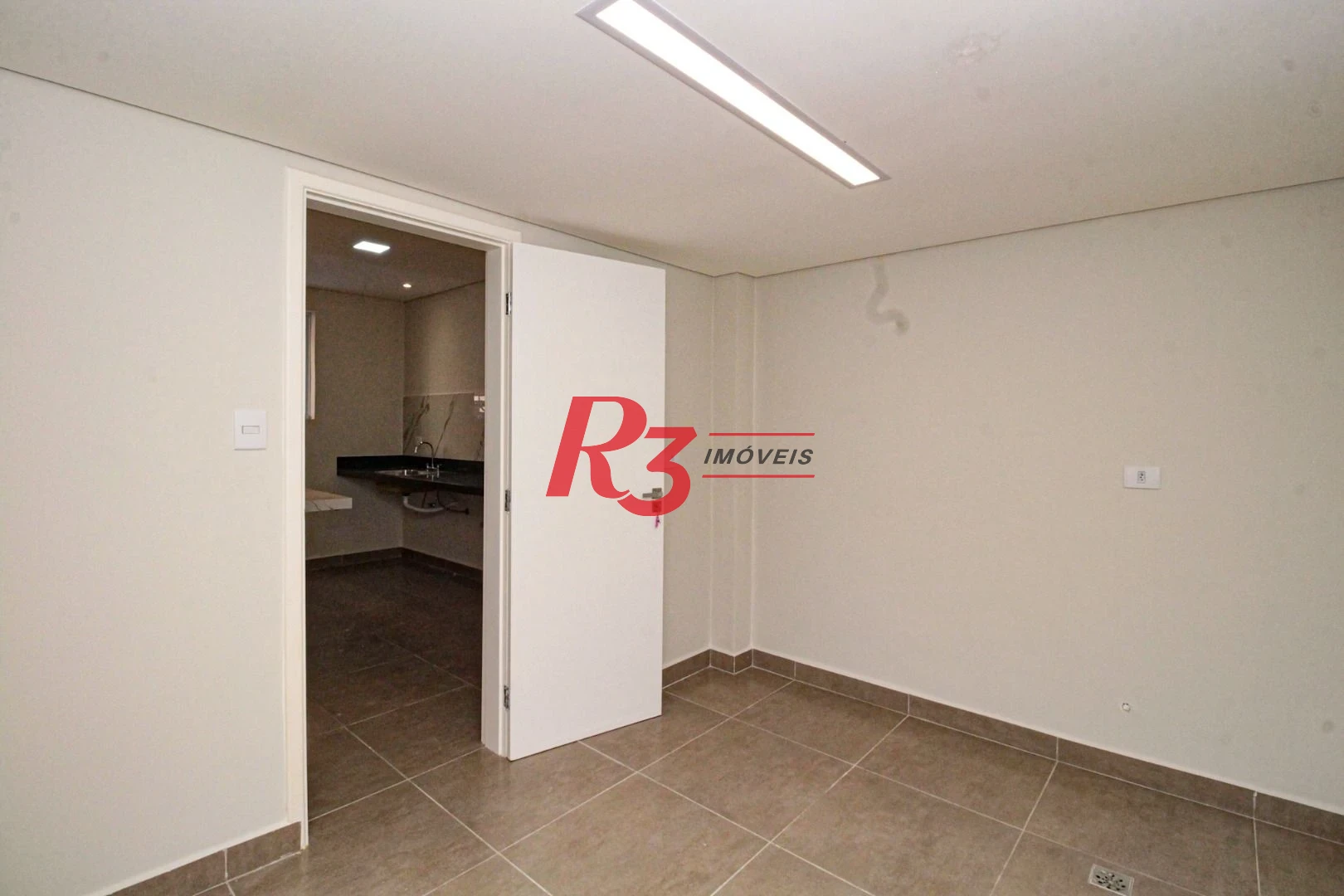 Sobrado com 2 dormitórios à venda, 140 m² por R$ 699.500,00 - Marapé - Santos/SP