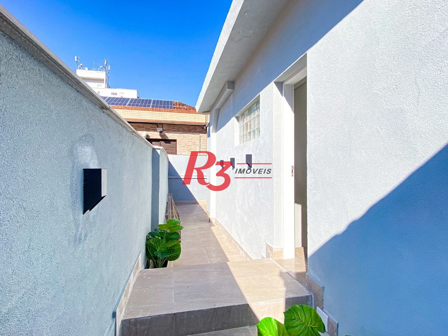 Sobrado com 2 dormitórios à venda, 140 m² por R$ 699.500,00 - Marapé - Santos/SP