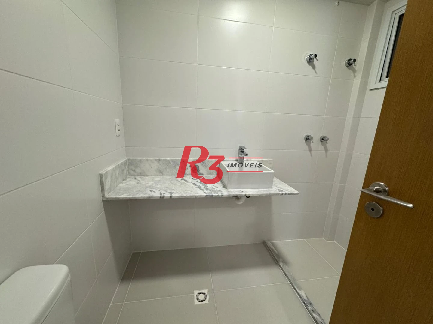 Apartamento com 2 dormitórios à venda, 87 m² por R$ 1.470.000,00 - Gonzaga - Santos/SP