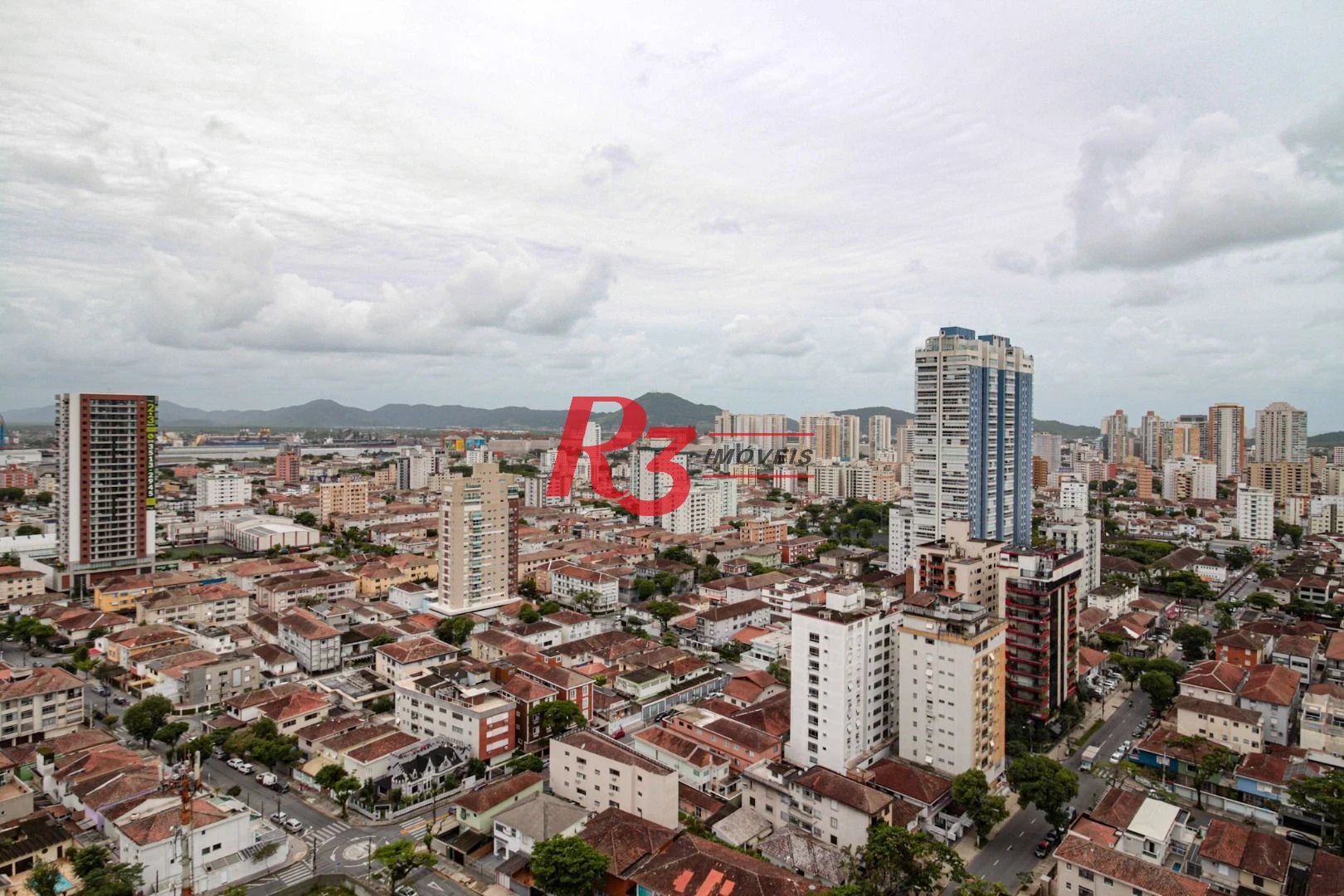Apartamento com 1 suíte + lavabo à venda, 106 m² por R$ 2.230.000 - Aparecida - Santos/SP