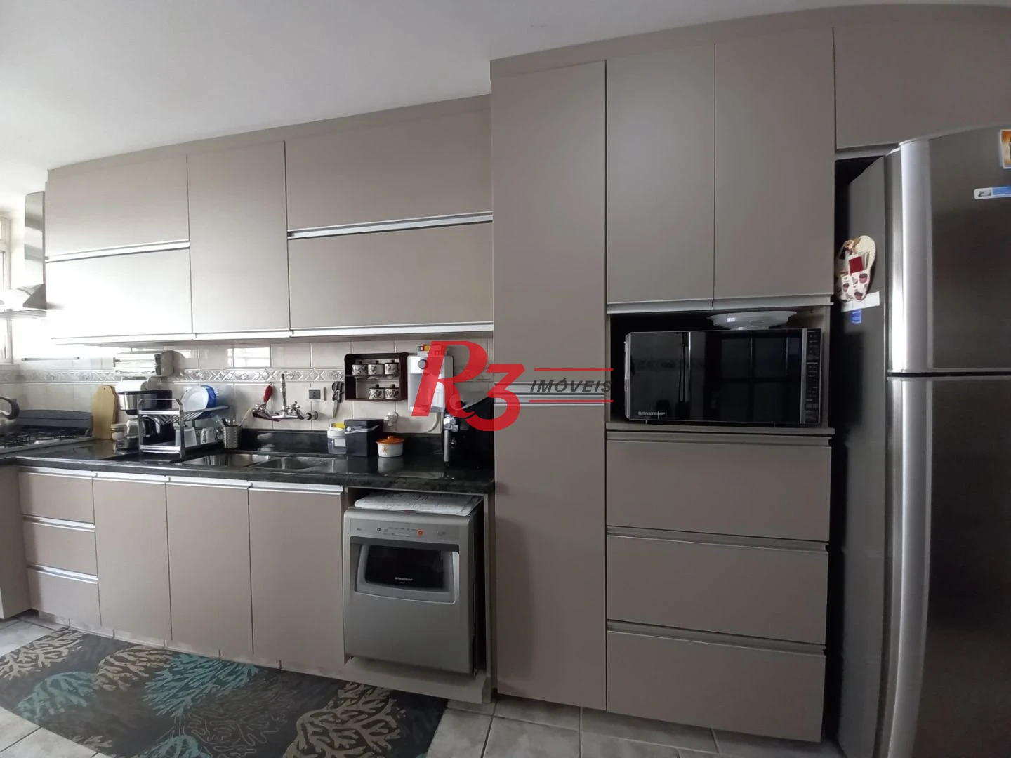 Apartamento á venda 3 quartos 2 Vgs Demarcadas Boqueirão Santos.