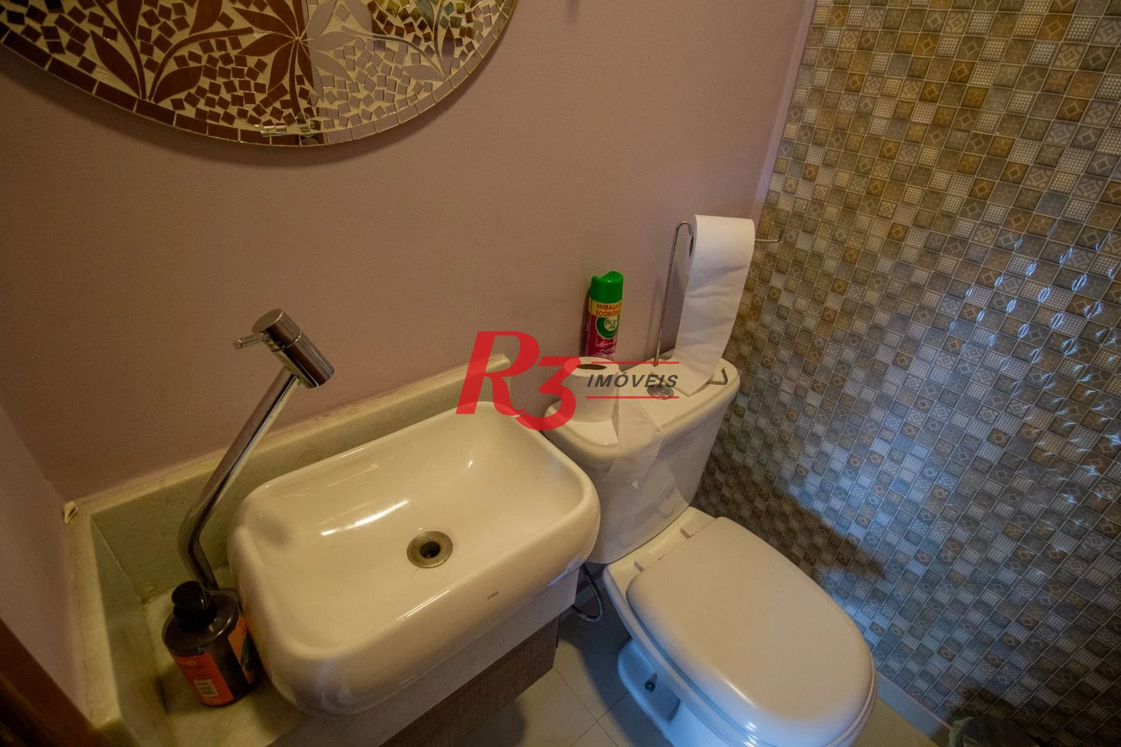 Apartamento  com 3 dormitórios c 3 suites Gonzaga - Santos