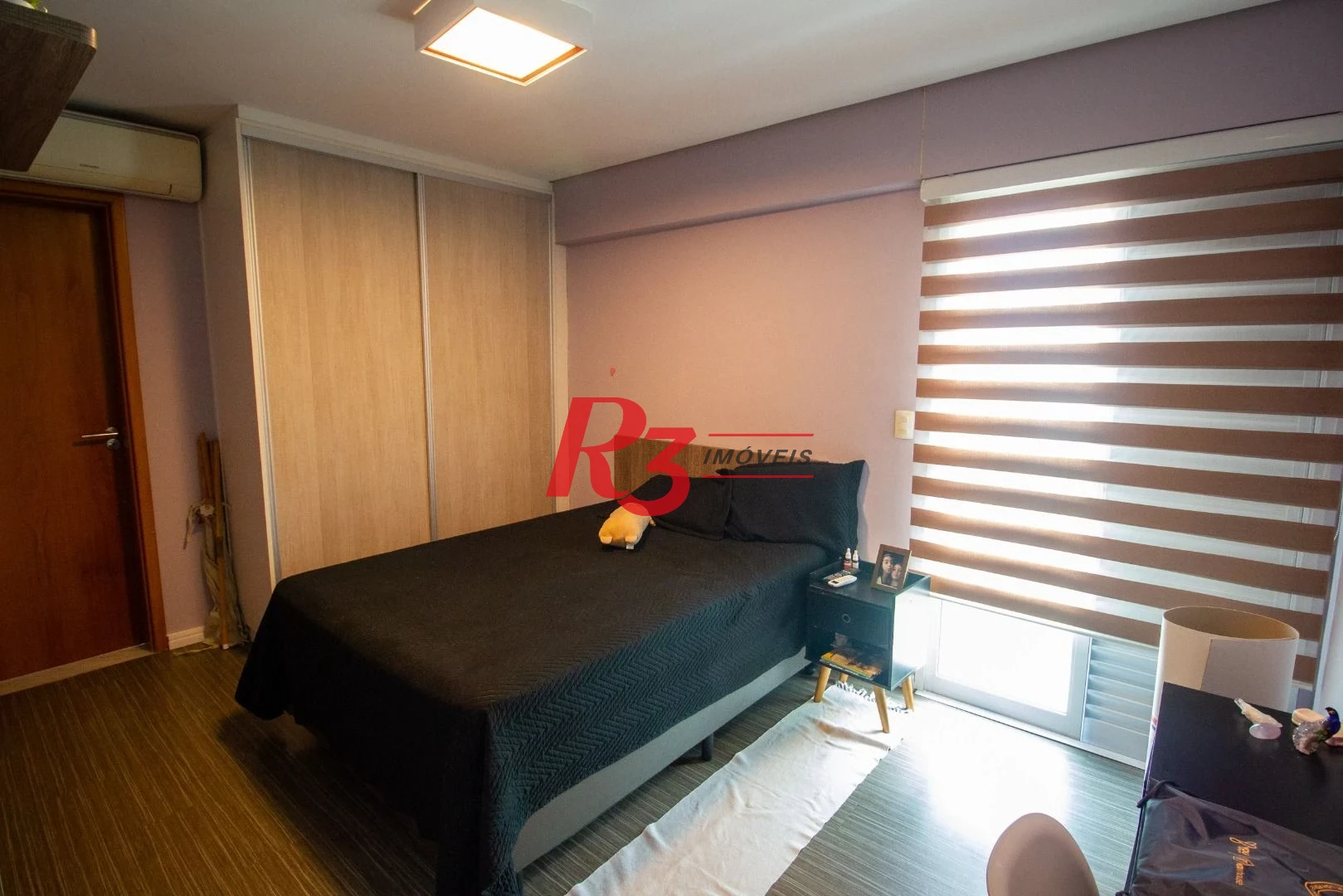 Apartamento  com 3 dormitórios c 3 suites Gonzaga - Santos