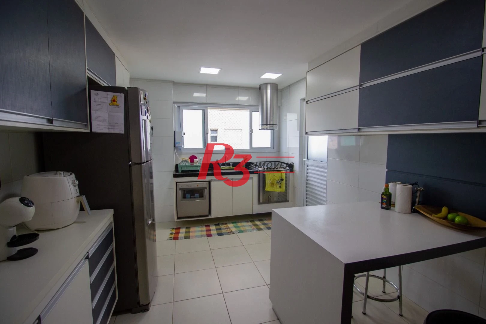 Apartamento  com 3 dormitórios c 3 suites Gonzaga - Santos