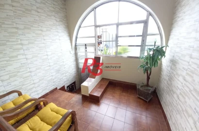 Casa com 3 dormitórios à venda, 98 m² por R$ 700.000,00 - Centro - São Vicente/SP