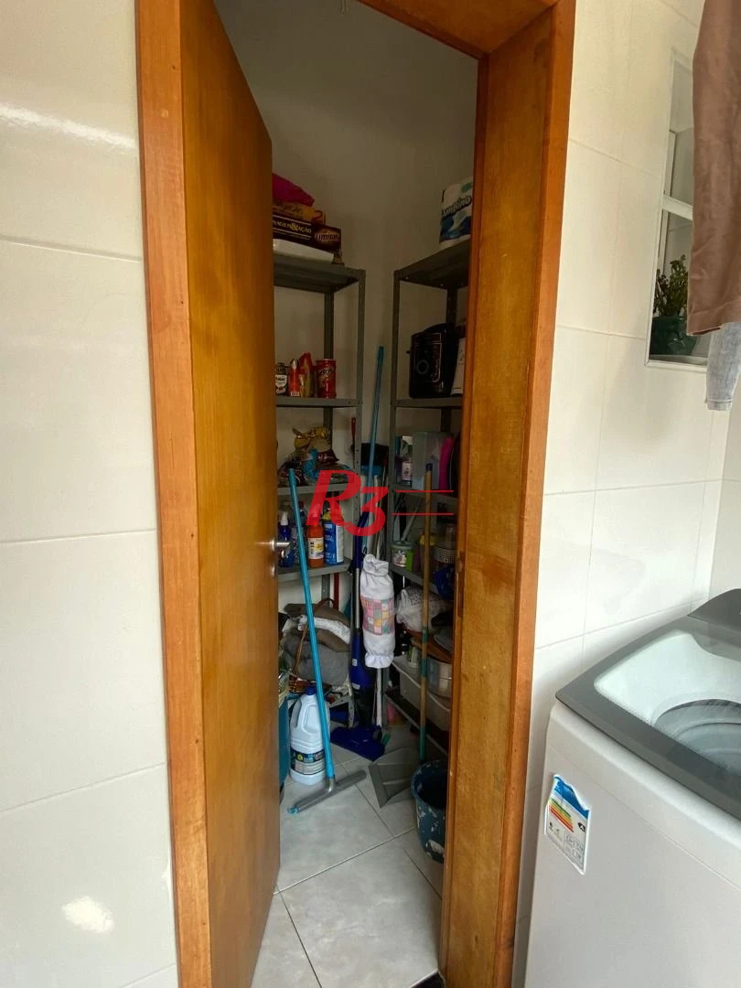 Casa com 3 dormitórios à venda, 156 m² por R$ 848.000,00 - Campo Grande - Santos/SP