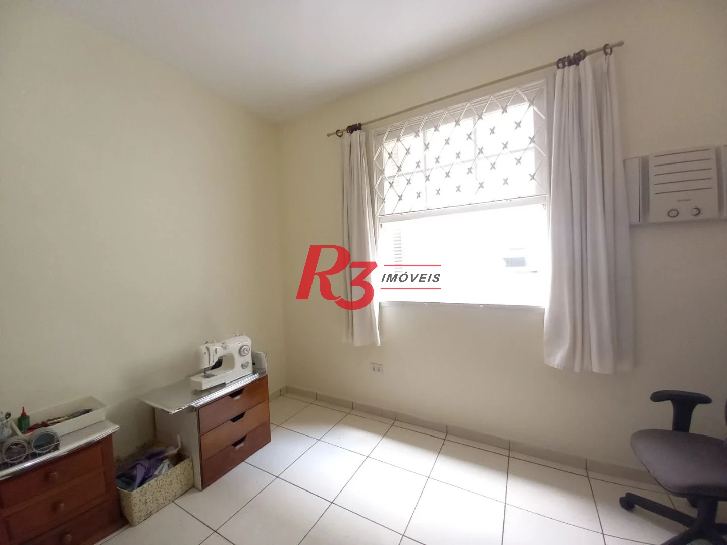Apartamento com 2 dormitórios à venda, 60 m² por R$ 380.000,00 - Vila Matias - Santos/SP