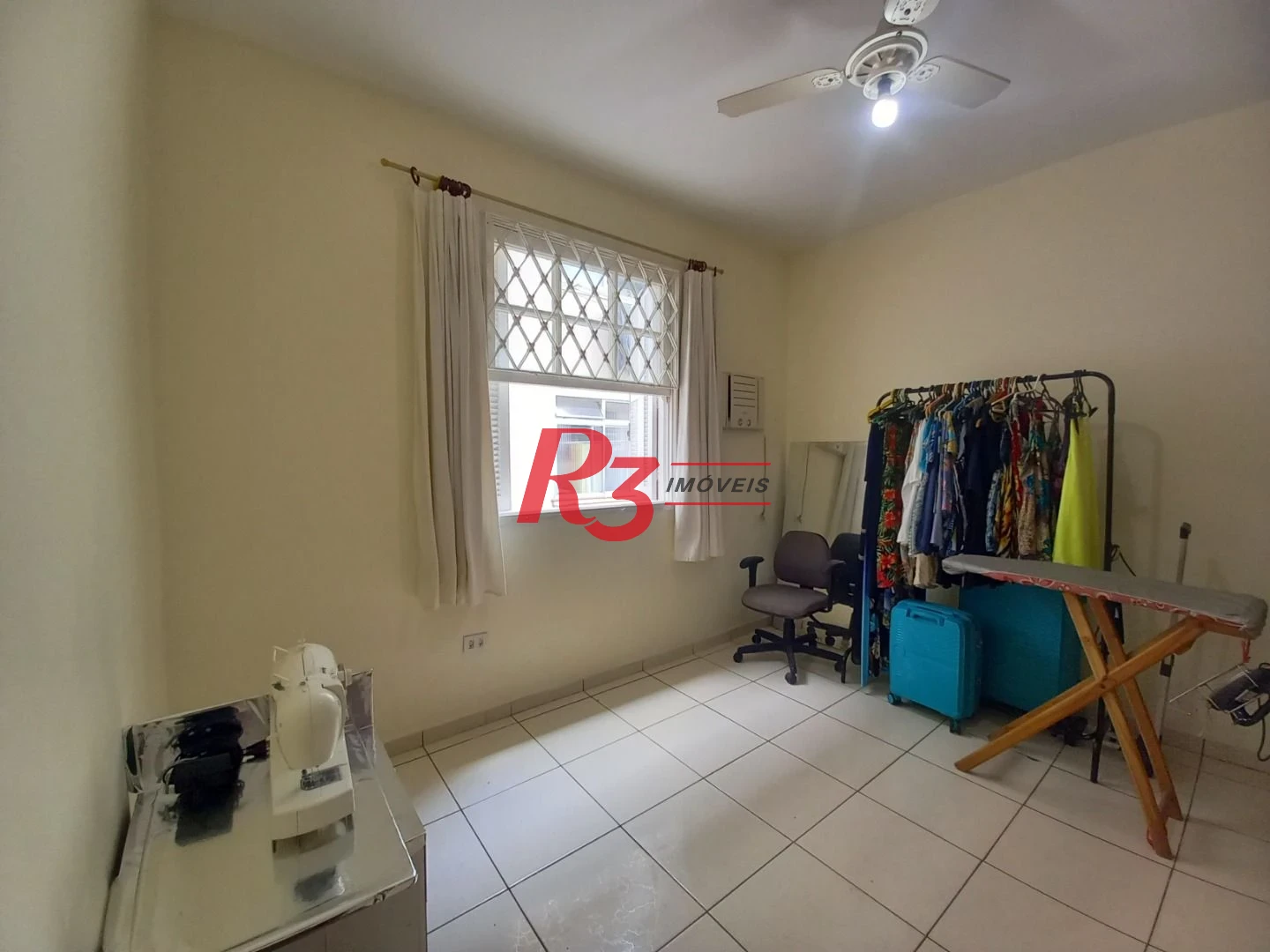 Apartamento com 2 dormitórios à venda, 60 m² por R$ 380.000,00 - Vila Matias - Santos/SP