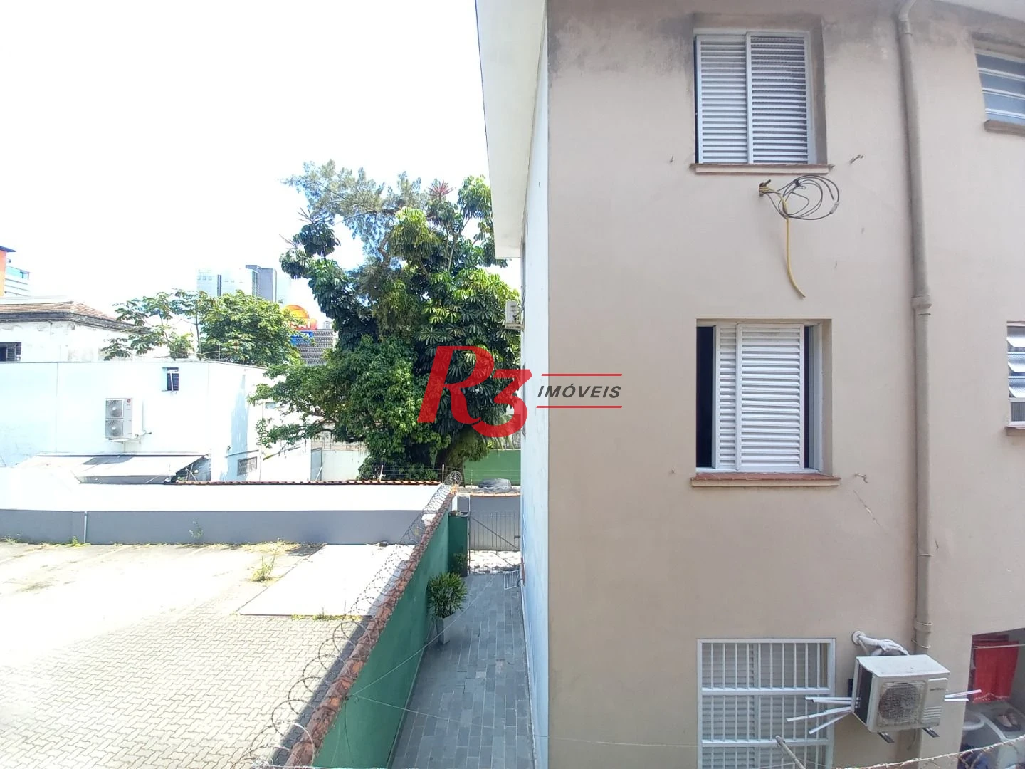 Apartamento com 2 dormitórios à venda, 60 m² por R$ 380.000,00 - Vila Matias - Santos/SP