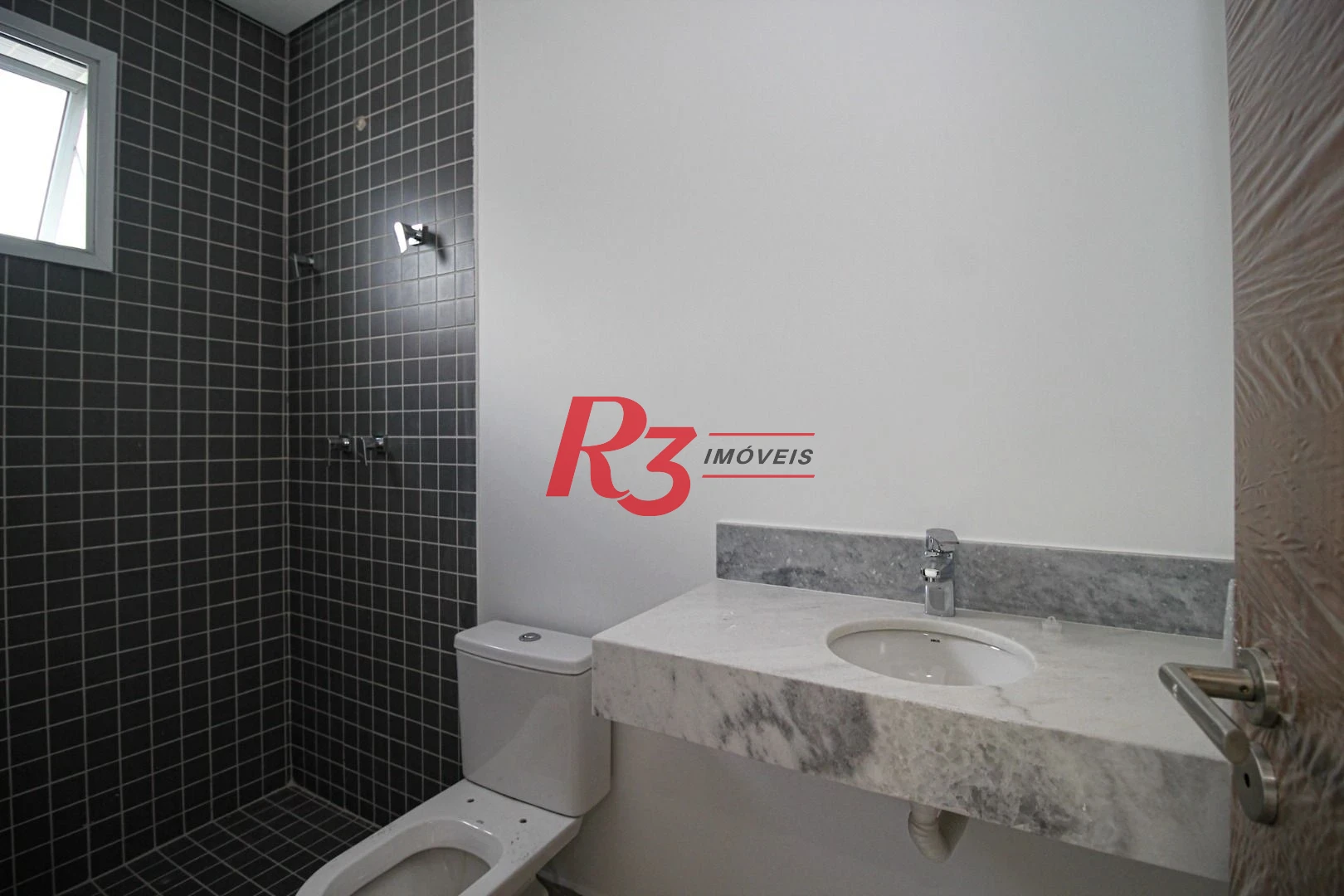 Apartamento Duplex com 3 dormitórios à venda, 162 m² por R$ 1.791.570,00 - Boqueirão - Santos/SP