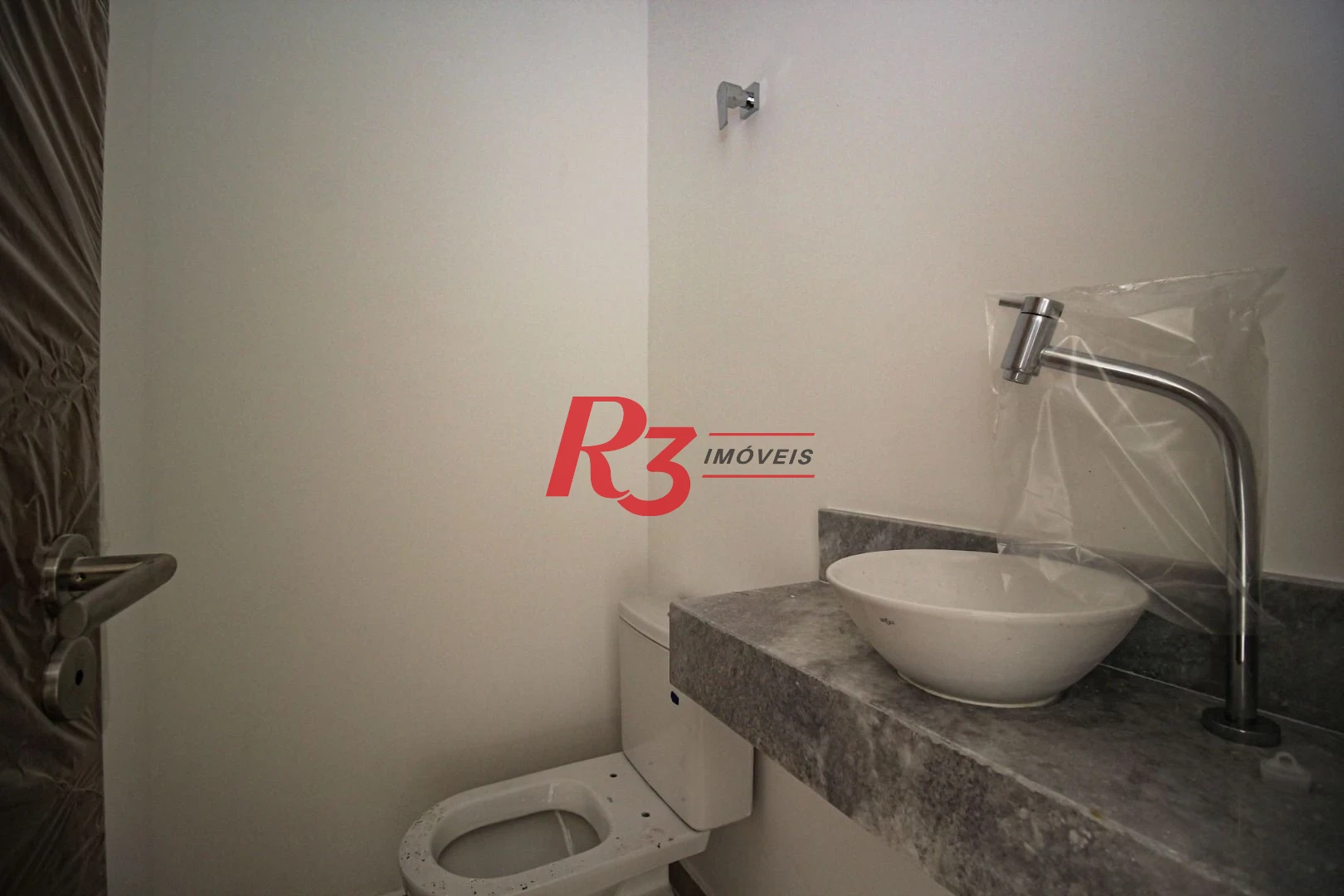 Apartamento Duplex com 3 dormitórios à venda, 162 m² por R$ 1.791.570,00 - Boqueirão - Santos/SP