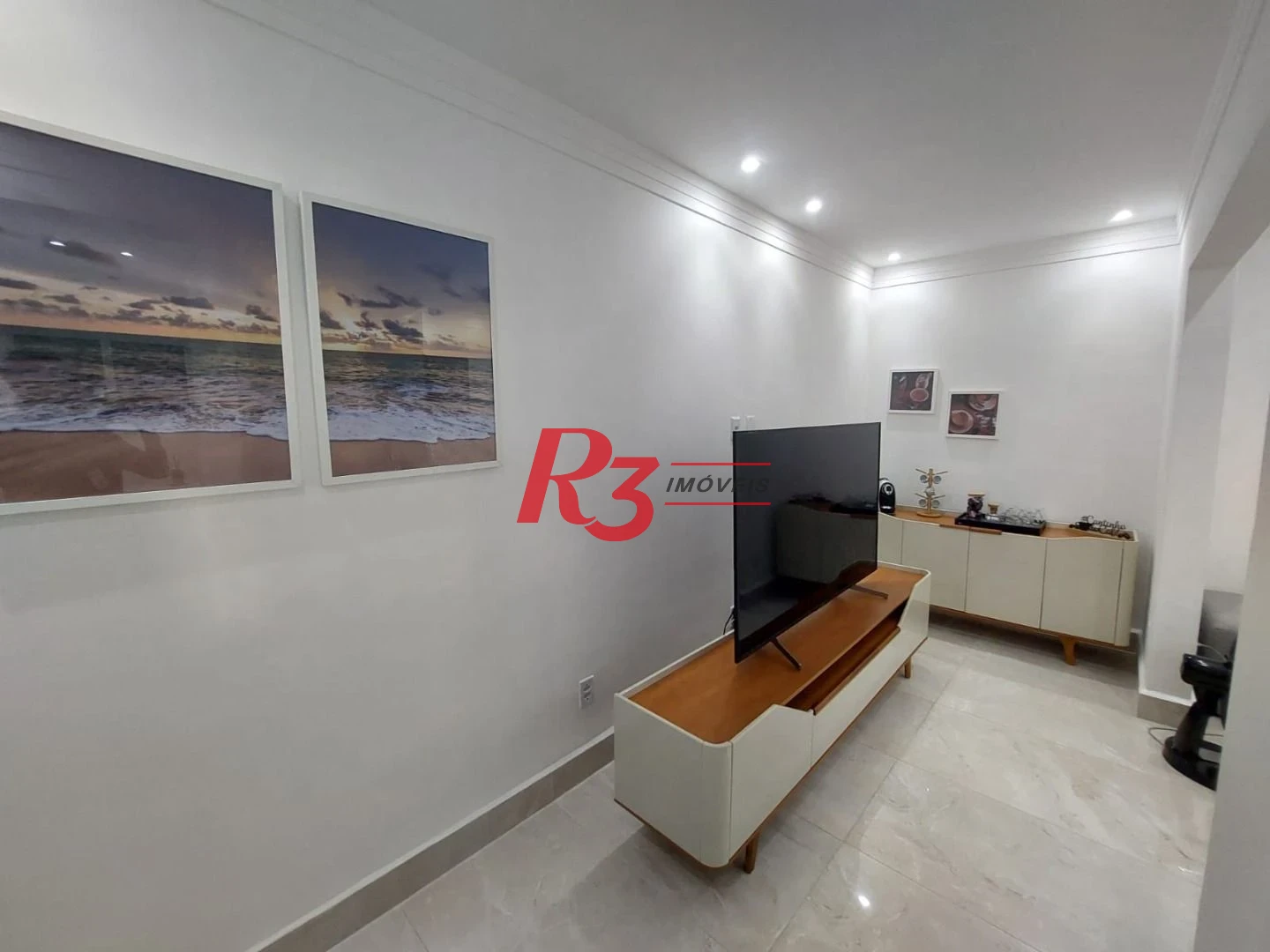 Sobrado com 3 dormitórios à venda, 200 m² por R$ 2.150.000,00 - Embaré - Santos/SP