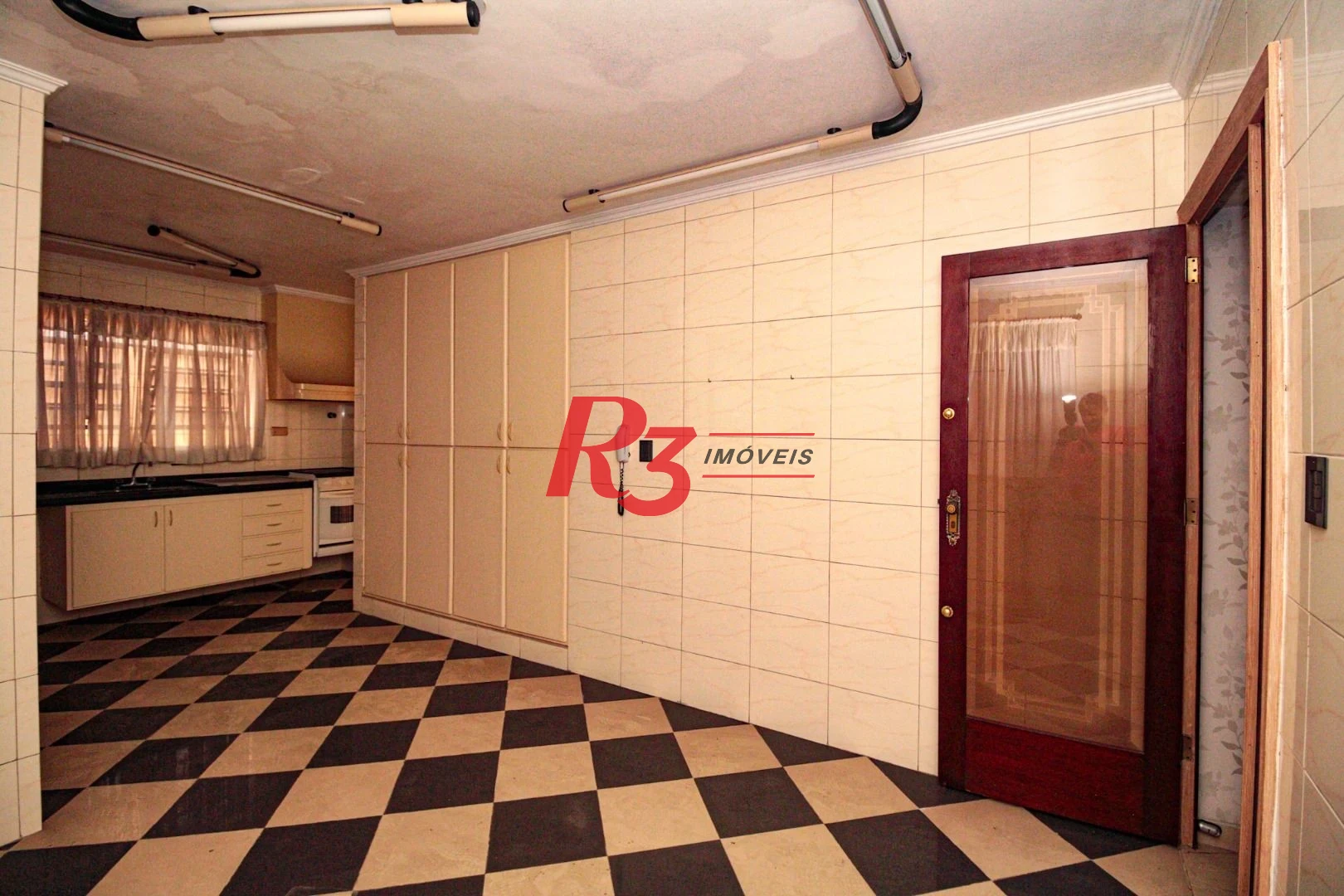 Sobrado para alugar, 230 m² por R$ 23.858,42/mês - Gonzaga - Santos/SP