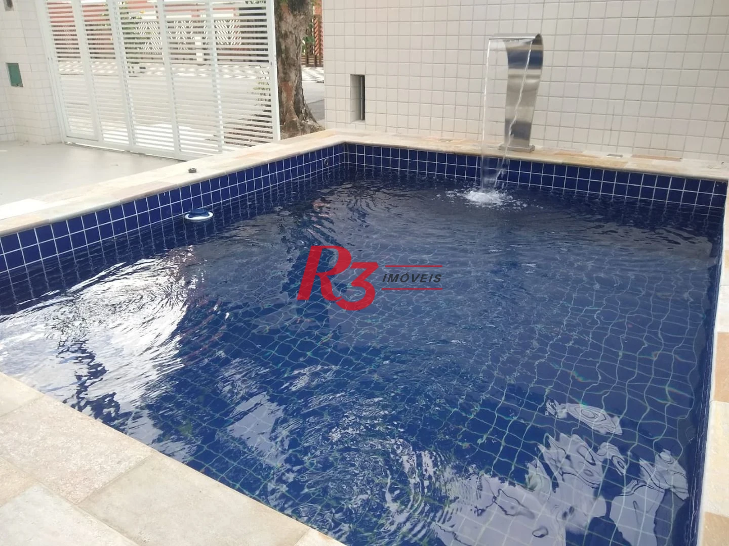 Sobrado com 3 dormitórios à venda, 100 m² por R$ 1.050.000,00 - Embaré - Santos/SP