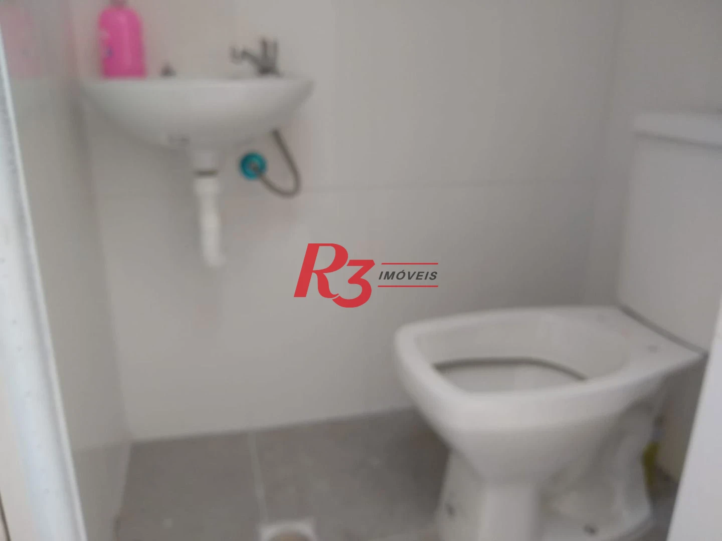 Sobrado com 3 dormitórios à venda, 100 m² por R$ 1.050.000,00 - Embaré - Santos/SP