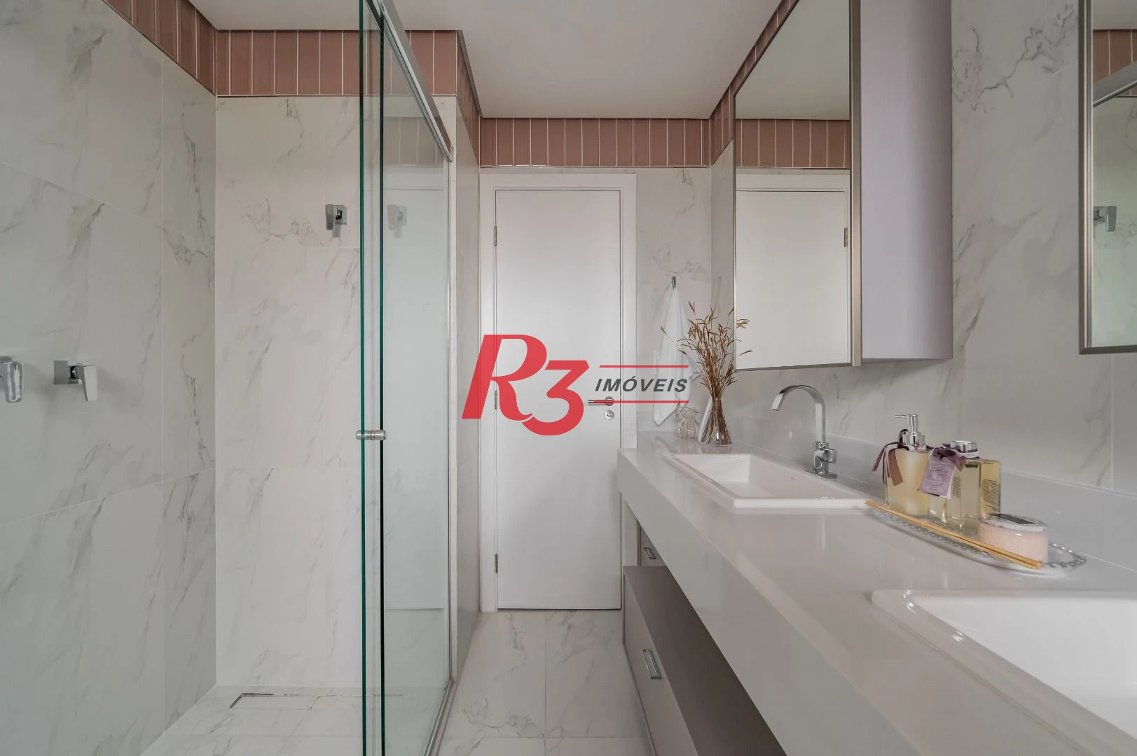 Apartamento de alto padrão com 3 suítes à venda, 234 m² por R$ 3.650.000 - Boqueirão - Santos/SP