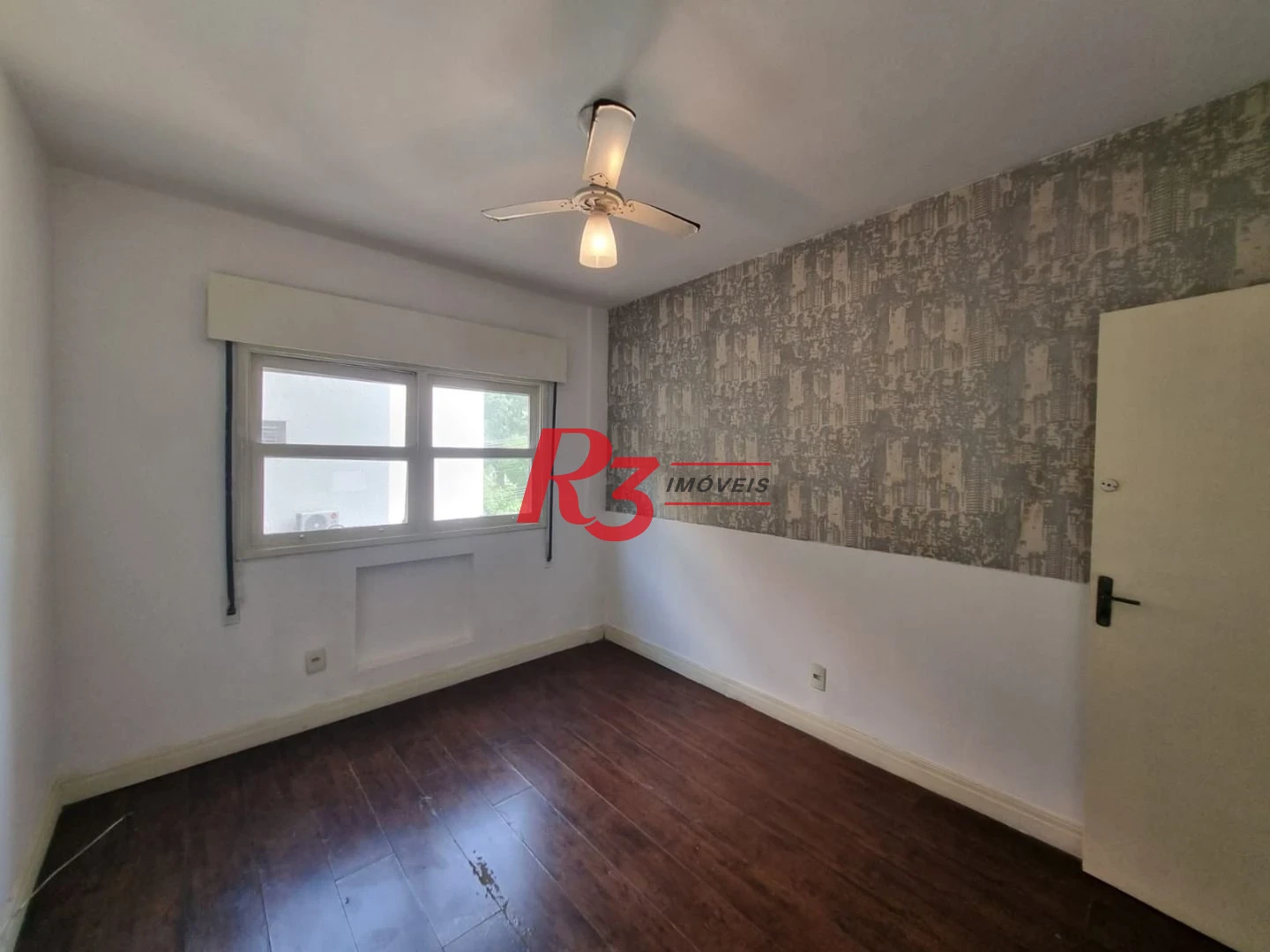 Apartamento com 3 dormitórios à venda, 122 m² por R$ 585.000,00 - José Menino - Santos/SP