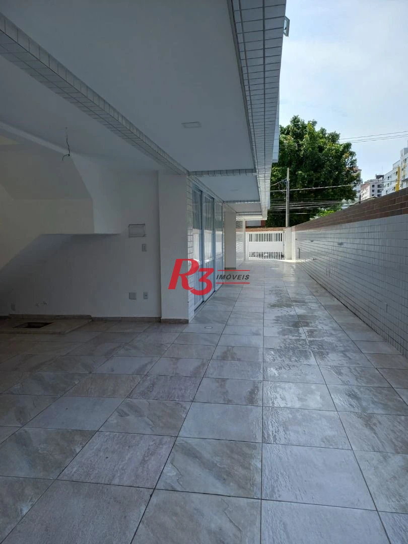 Village com 2 dormitórios à venda, 103 m² por R$ 680.000,00 - Campo Grande - Santos/SP
