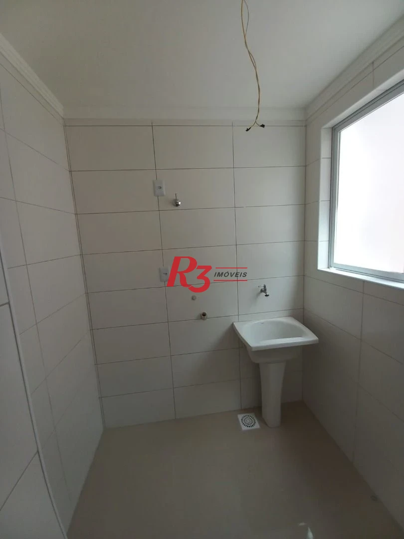 Village com 2 dormitórios à venda, 103 m² por R$ 680.000,00 - Campo Grande - Santos/SP