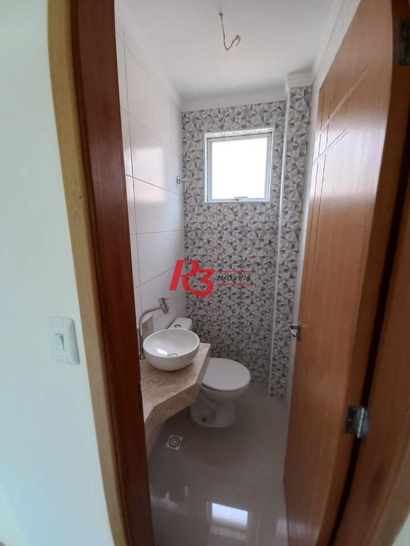 Village com 2 dormitórios à venda, 103 m² por R$ 680.000,00 - Campo Grande - Santos/SP