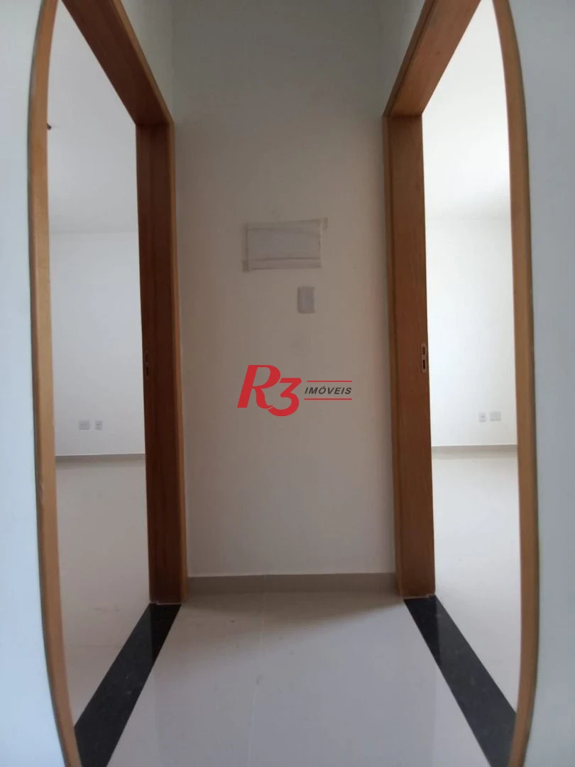 Village com 2 dormitórios à venda, 103 m² por R$ 680.000,00 - Campo Grande - Santos/SP