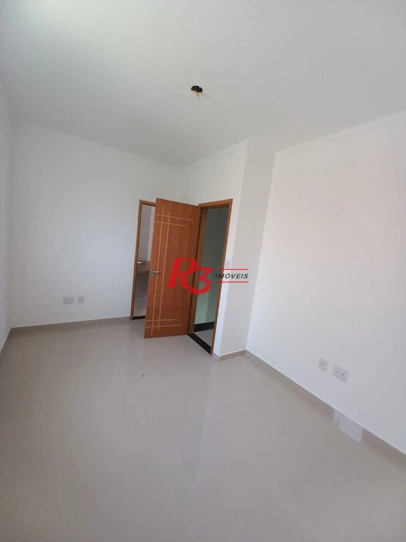 Village com 2 dormitórios à venda, 103 m² por R$ 680.000,00 - Campo Grande - Santos/SP