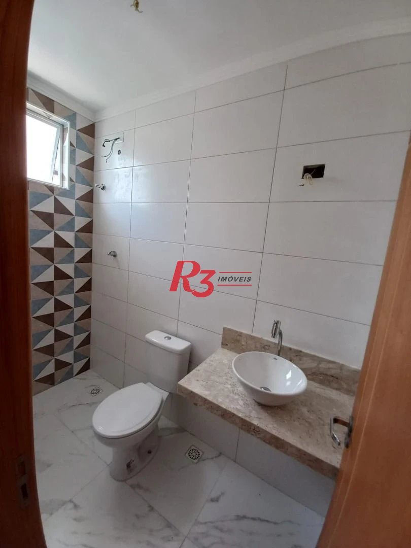 Village com 2 dormitórios à venda, 103 m² por R$ 680.000,00 - Campo Grande - Santos/SP