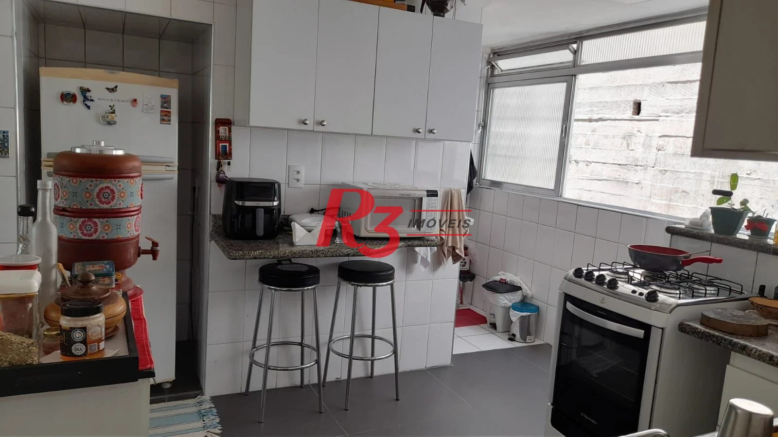 Apartamento com 3 dormitórios à venda, 84 m² por R$ 590.000,00 - Itararé - São Vicente/SP