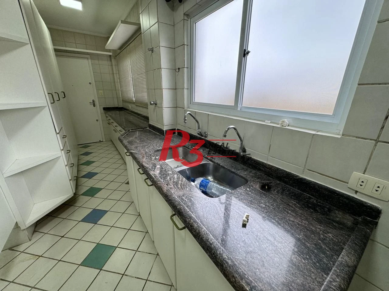Apartamento com 3 dormitórios à venda, 167 m² por R$ 1.100.000,00 - Pompéia - Santos/SP