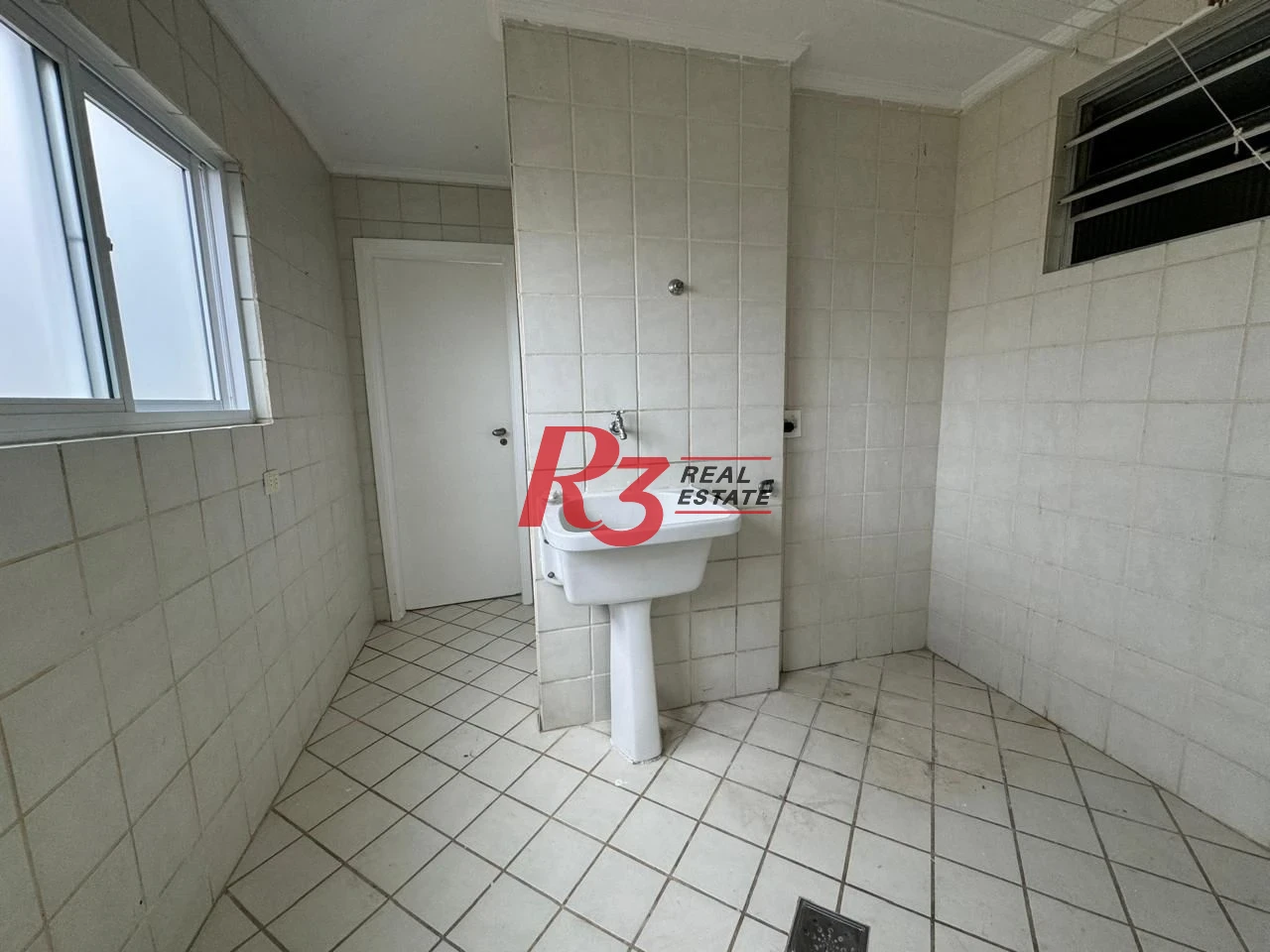 Apartamento com 3 dormitórios à venda, 167 m² por R$ 1.100.000,00 - Pompéia - Santos/SP