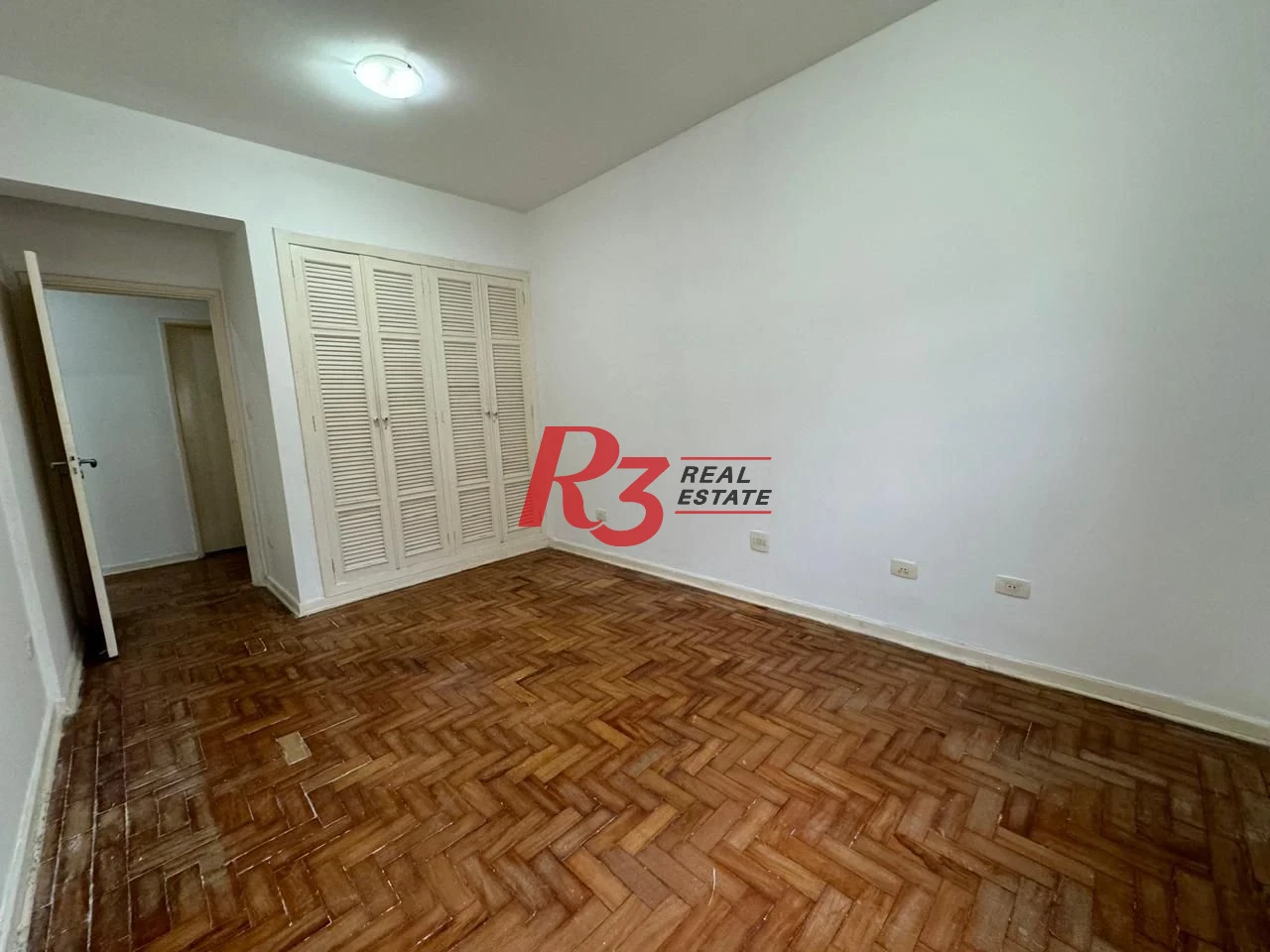 Apartamento com 3 dormitórios à venda, 167 m² por R$ 1.100.000,00 - Pompéia - Santos/SP