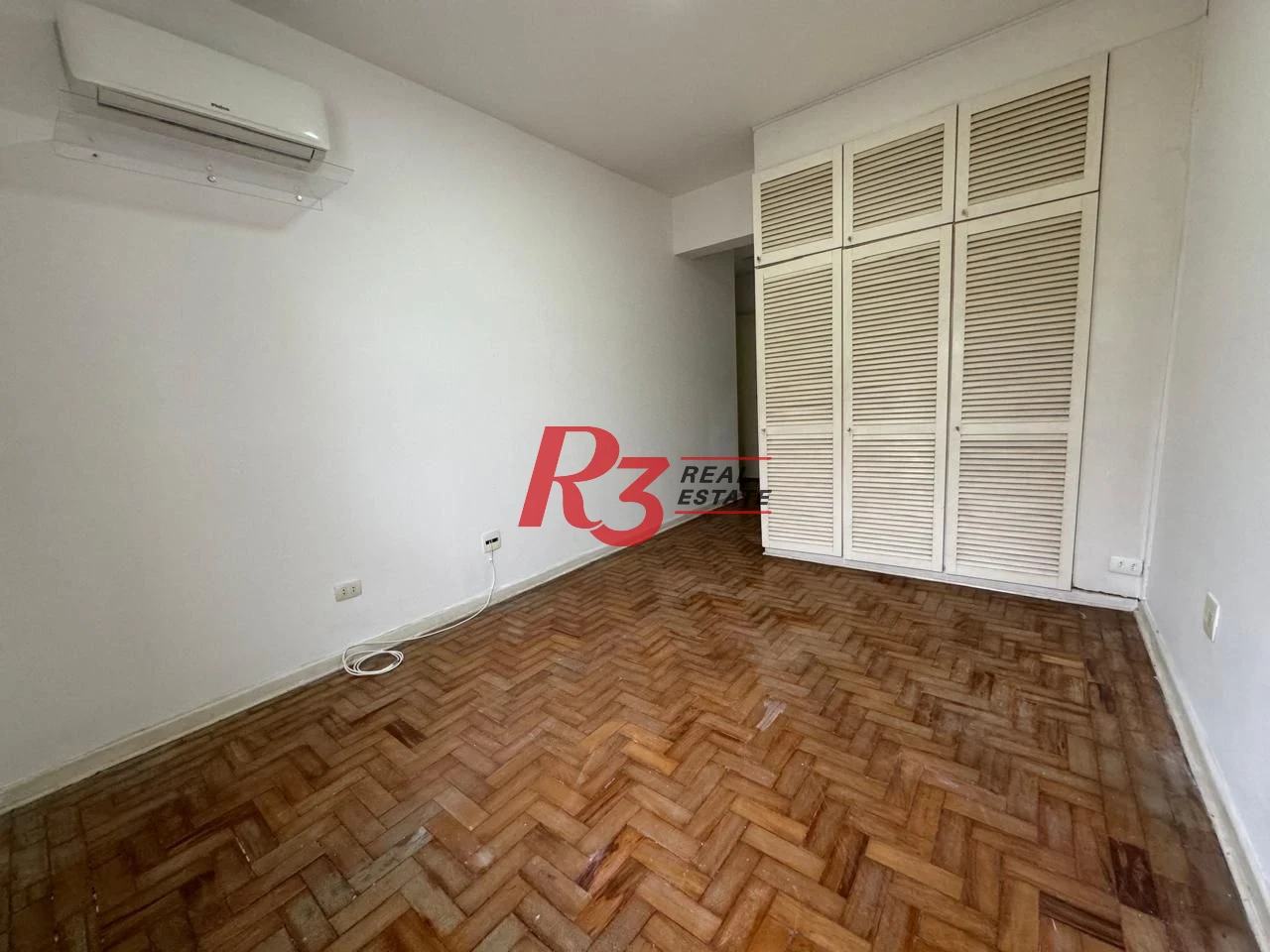 Apartamento com 3 dormitórios à venda, 167 m² por R$ 1.100.000,00 - Pompéia - Santos/SP
