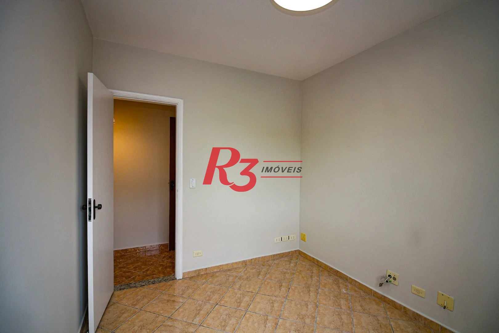 Apartamento com 2 dormitórios à venda, 75 m² por R$ 537.200,00 - Encruzilhada - Santos/SP