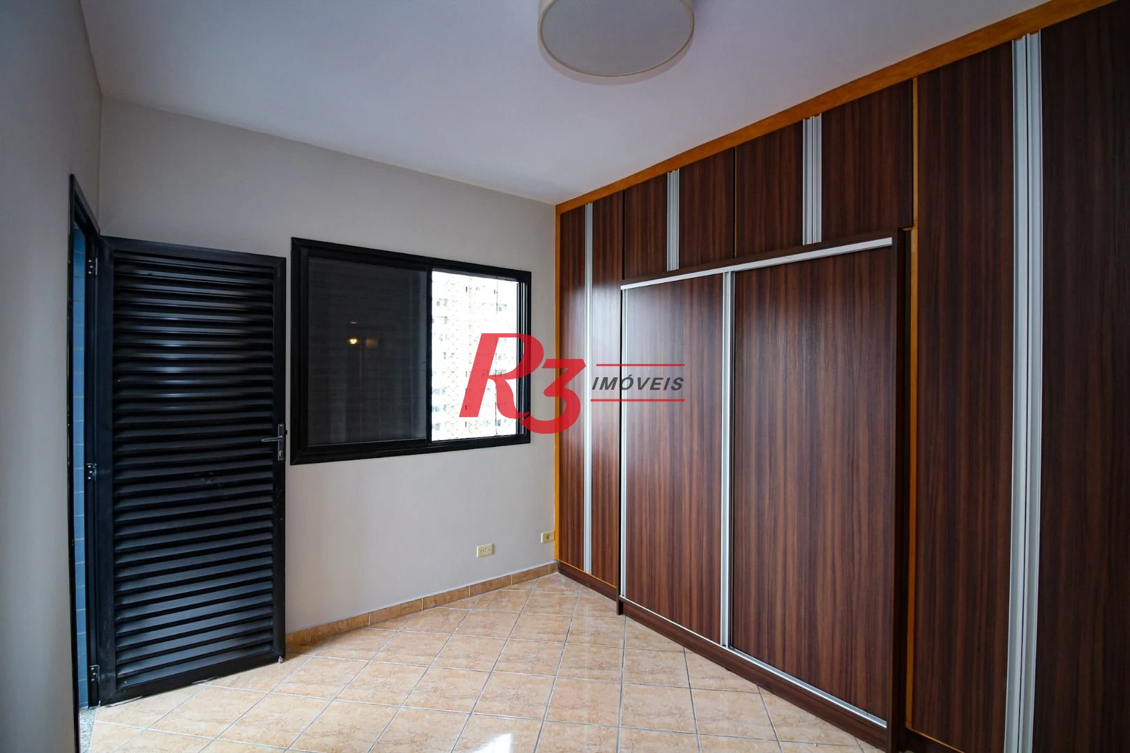 Apartamento com 2 dormitórios à venda, 75 m² por R$ 537.200,00 - Encruzilhada - Santos/SP