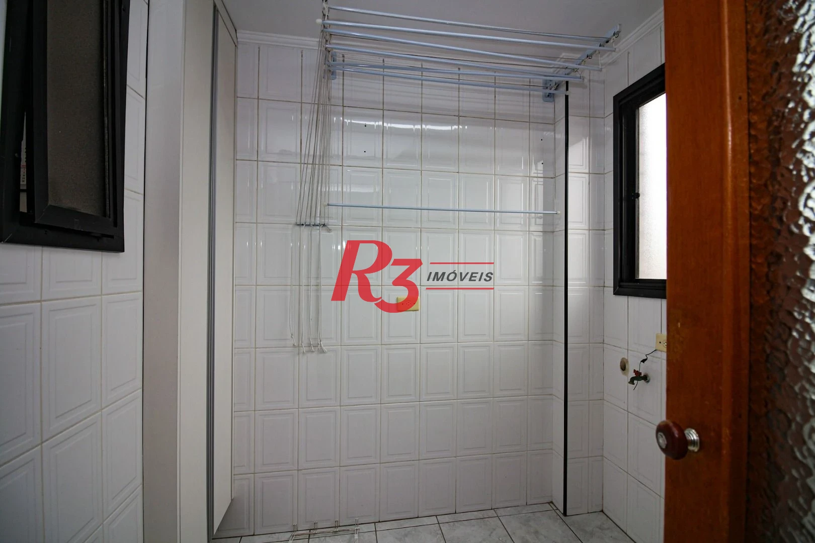 Apartamento com 2 dormitórios à venda, 75 m² por R$ 537.200,00 - Encruzilhada - Santos/SP