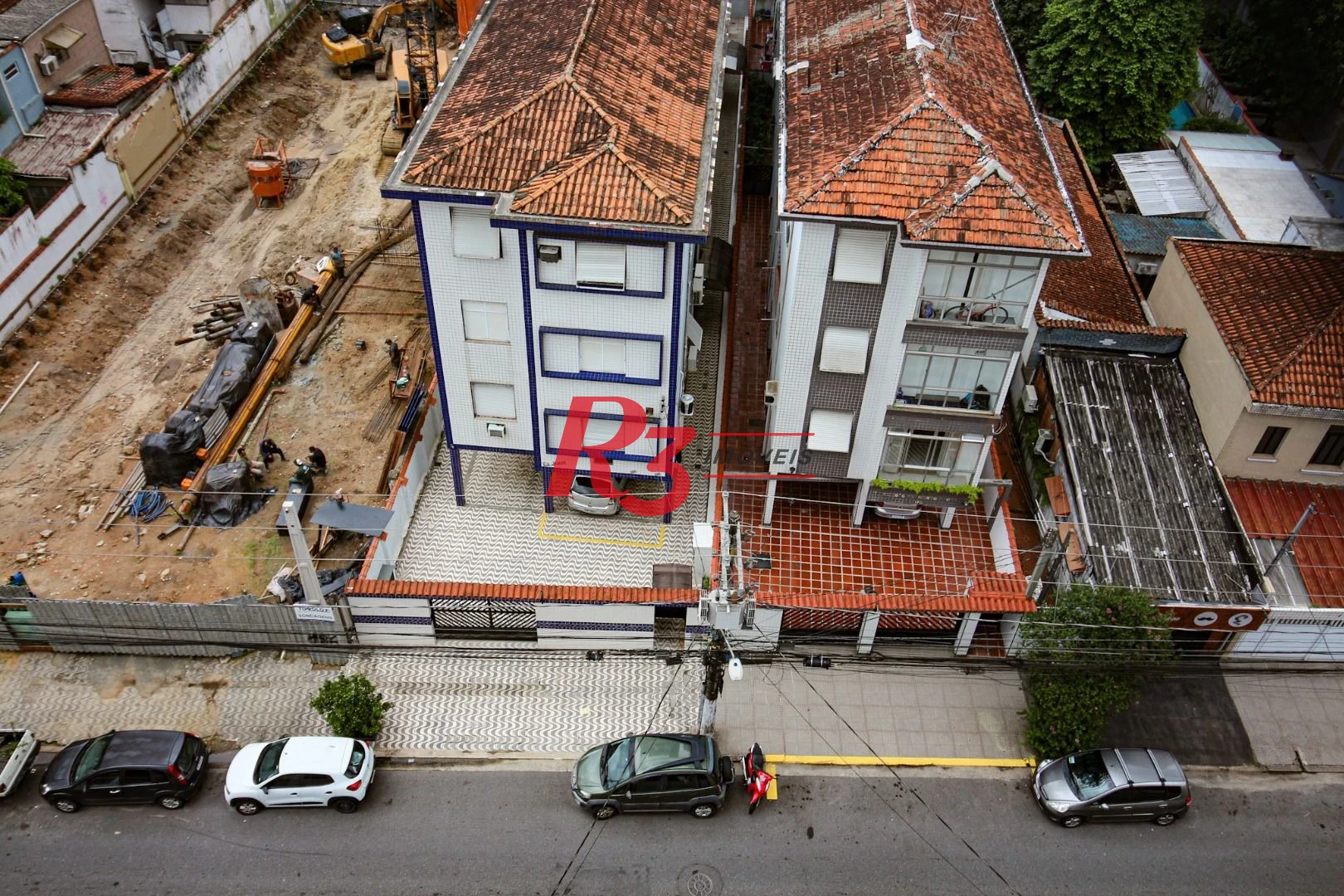 Apartamento com 2 dormitórios à venda, 75 m² por R$ 537.200,00 - Encruzilhada - Santos/SP