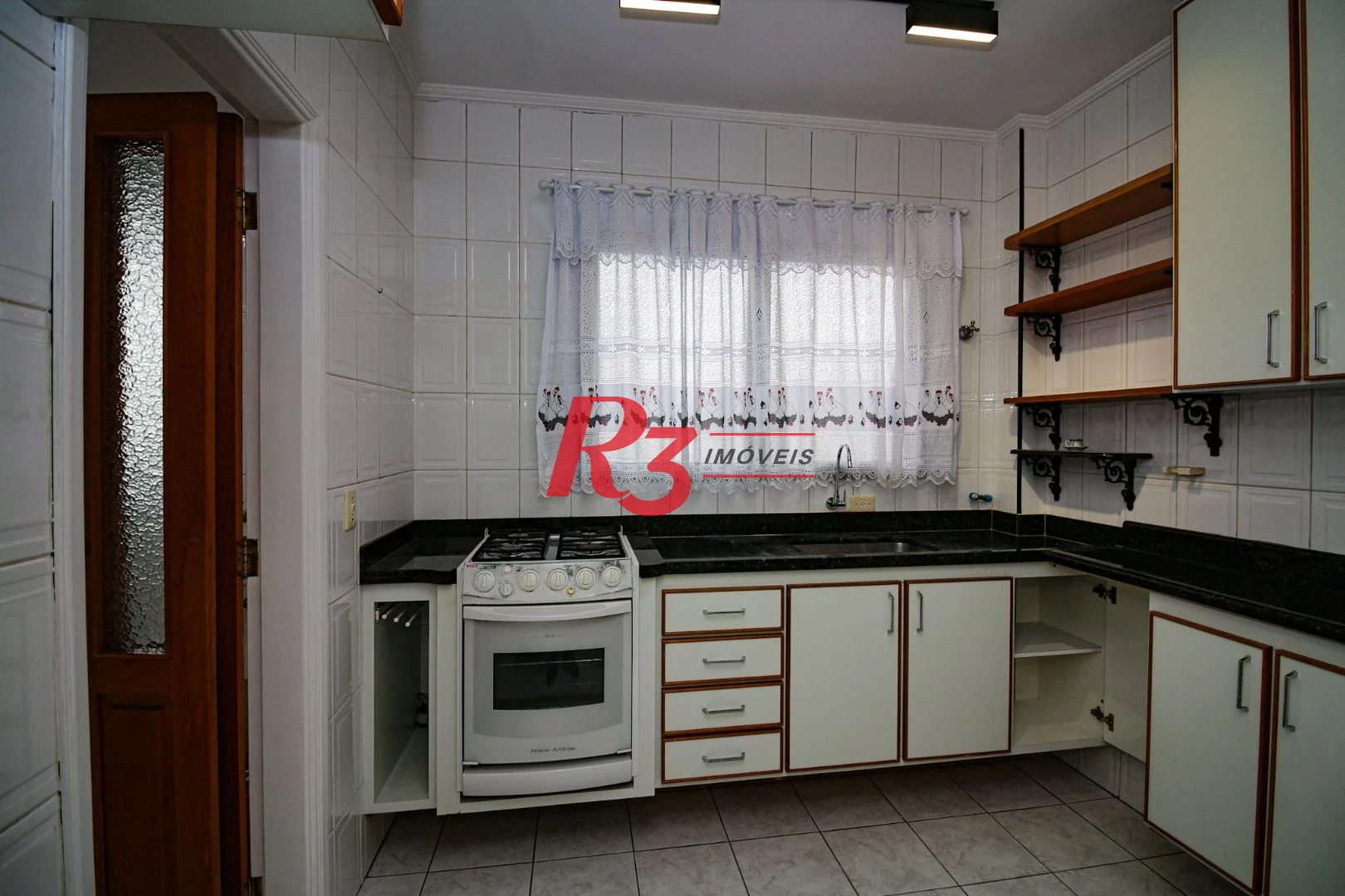 Apartamento com 2 dormitórios à venda, 75 m² por R$ 537.200,00 - Encruzilhada - Santos/SP