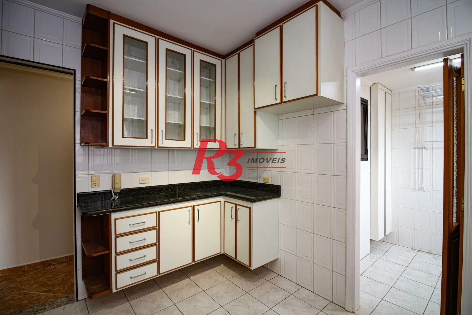 Apartamento com 2 dormitórios à venda, 75 m² por R$ 537.200,00 - Encruzilhada - Santos/SP
